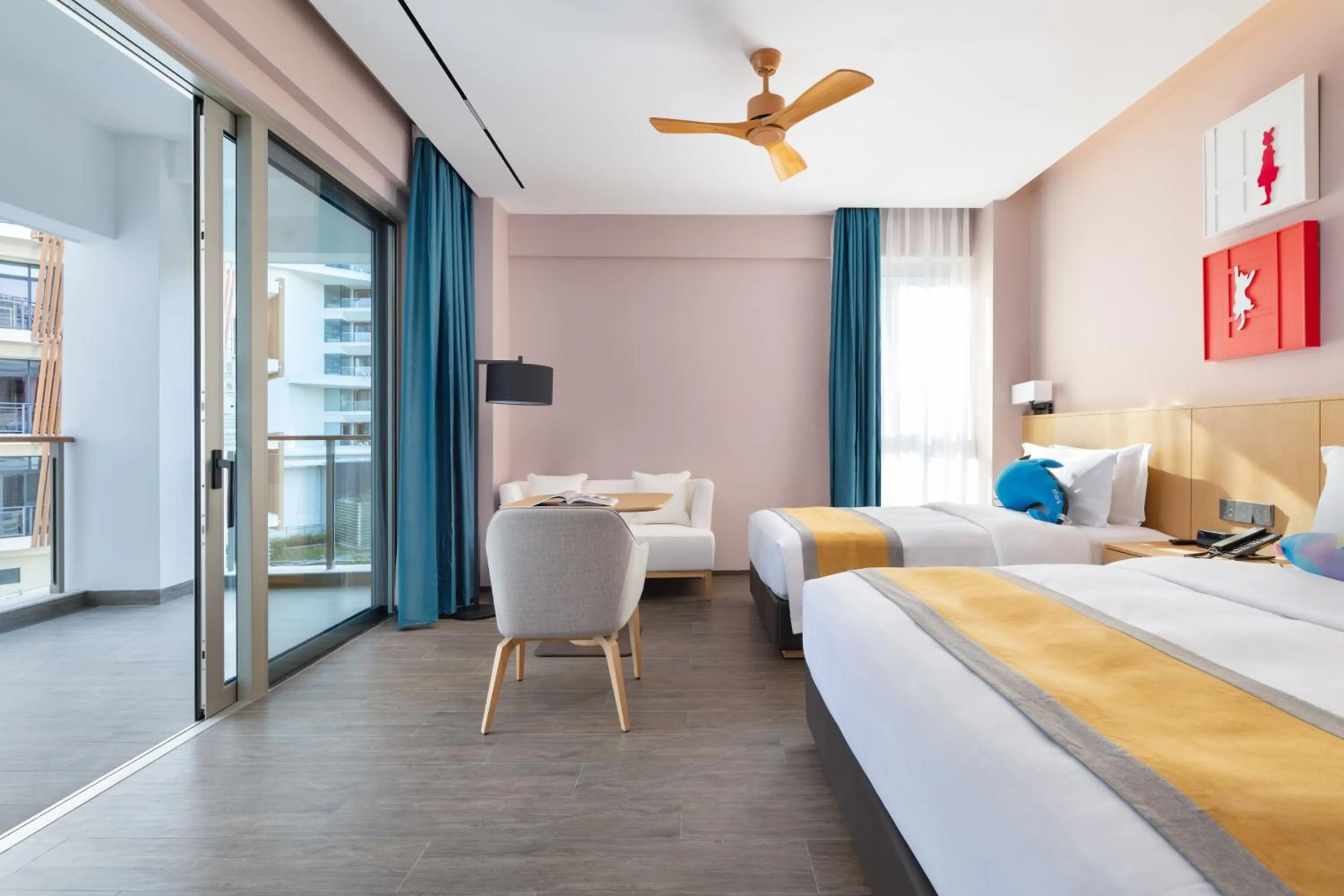 Bed in Sanya Junji Seaview Hotel