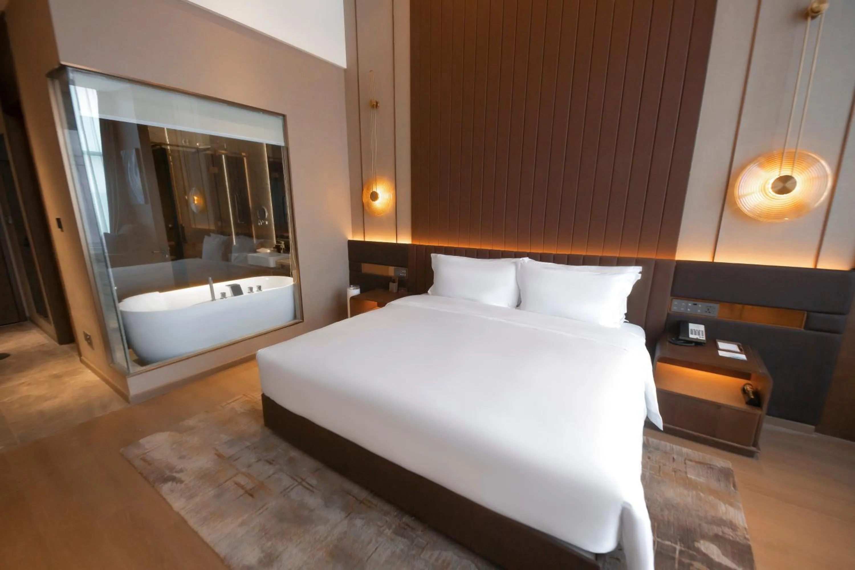 Bed in Wyndham Dalian Jinpu