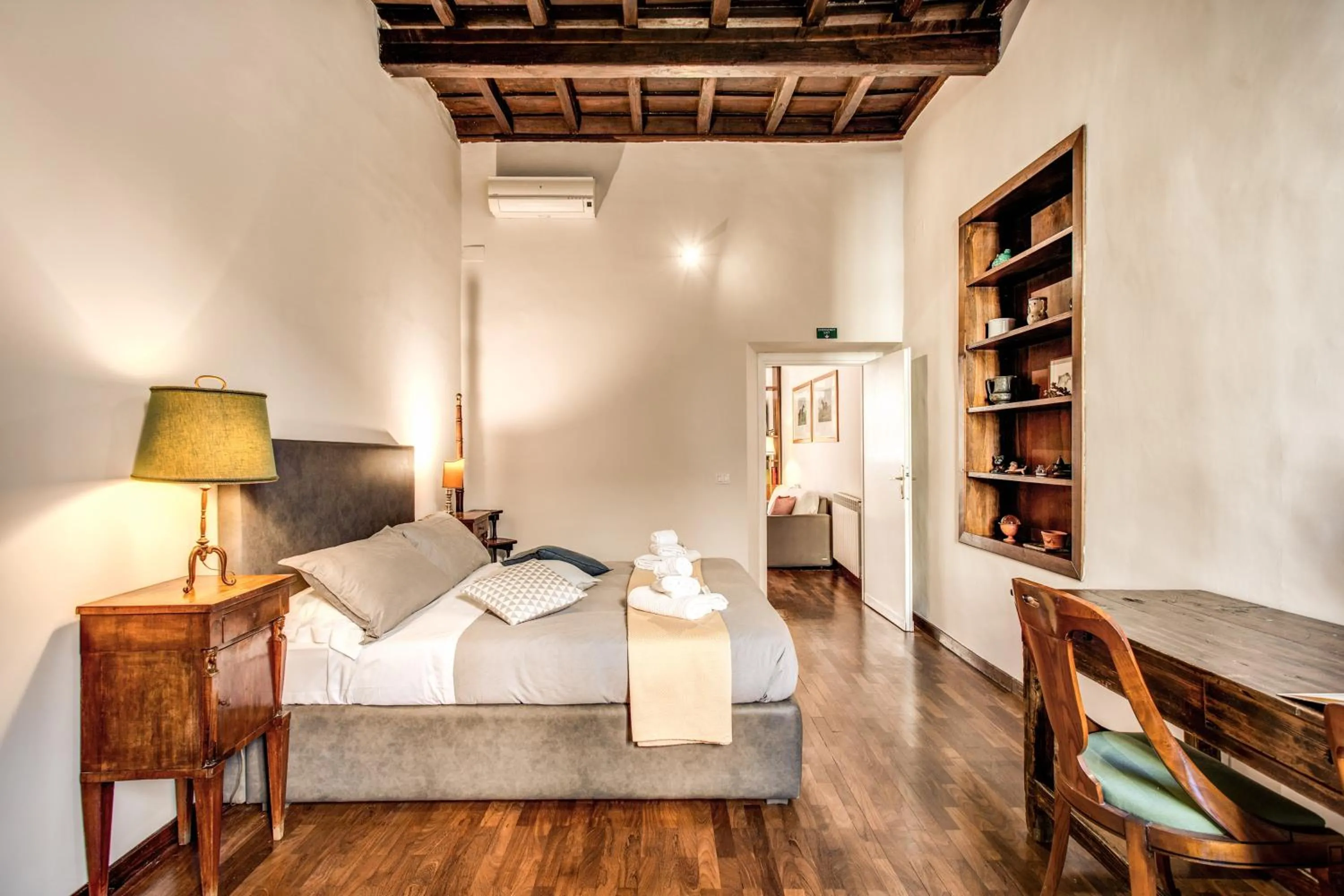 Photo of the whole room, Bed in Borgo Pio Passetto Papale