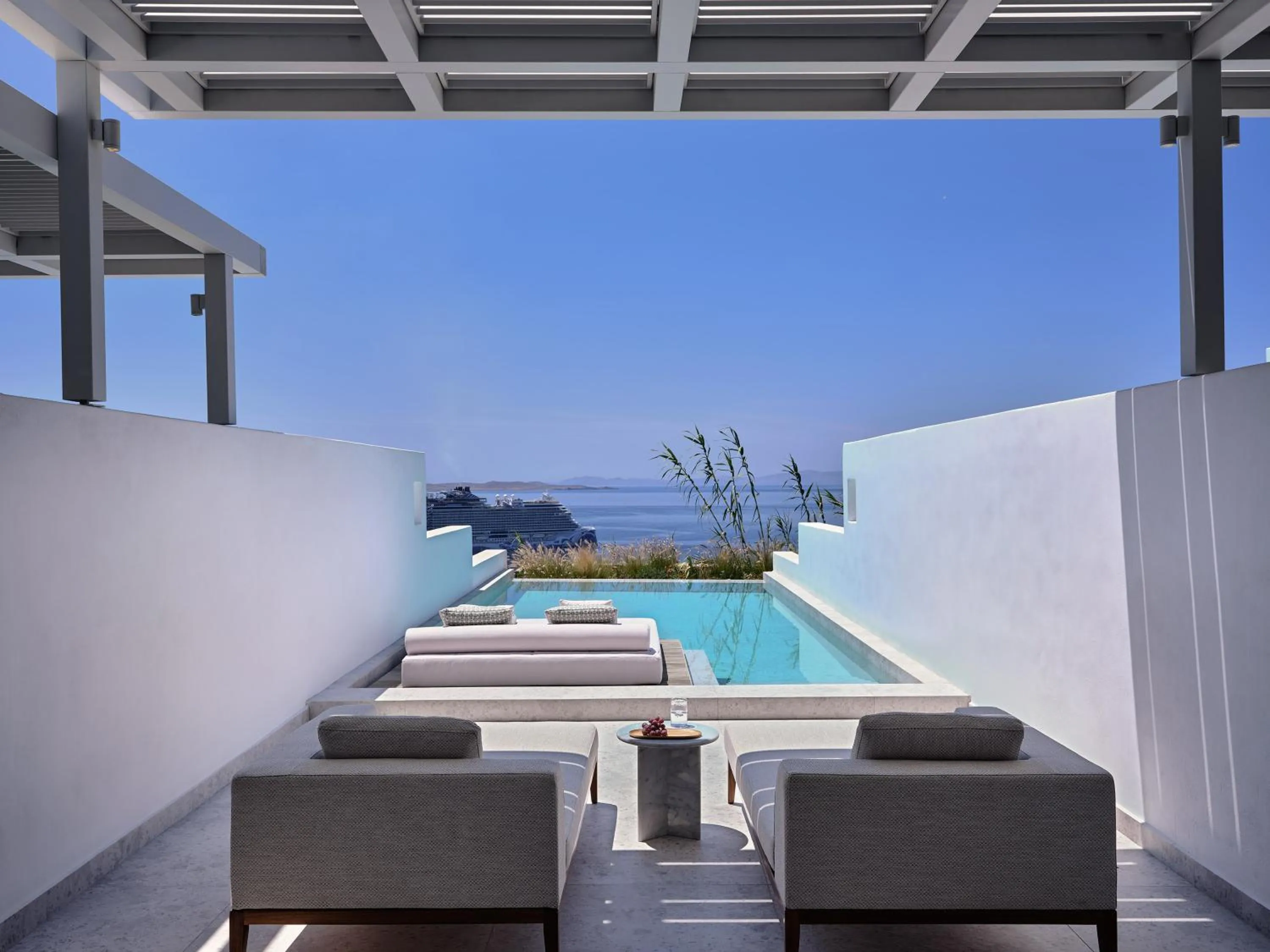 Patio in Deos Mykonos - A Myconian Collection Hotel