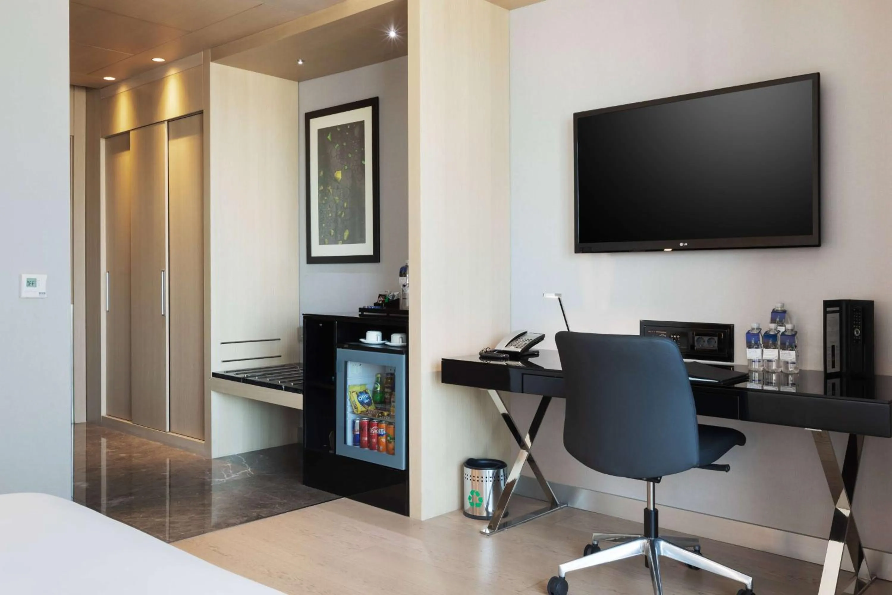 Photo of the whole room, Bed in Wyndham Grand Istanbul Levent Hotel & Conference Center