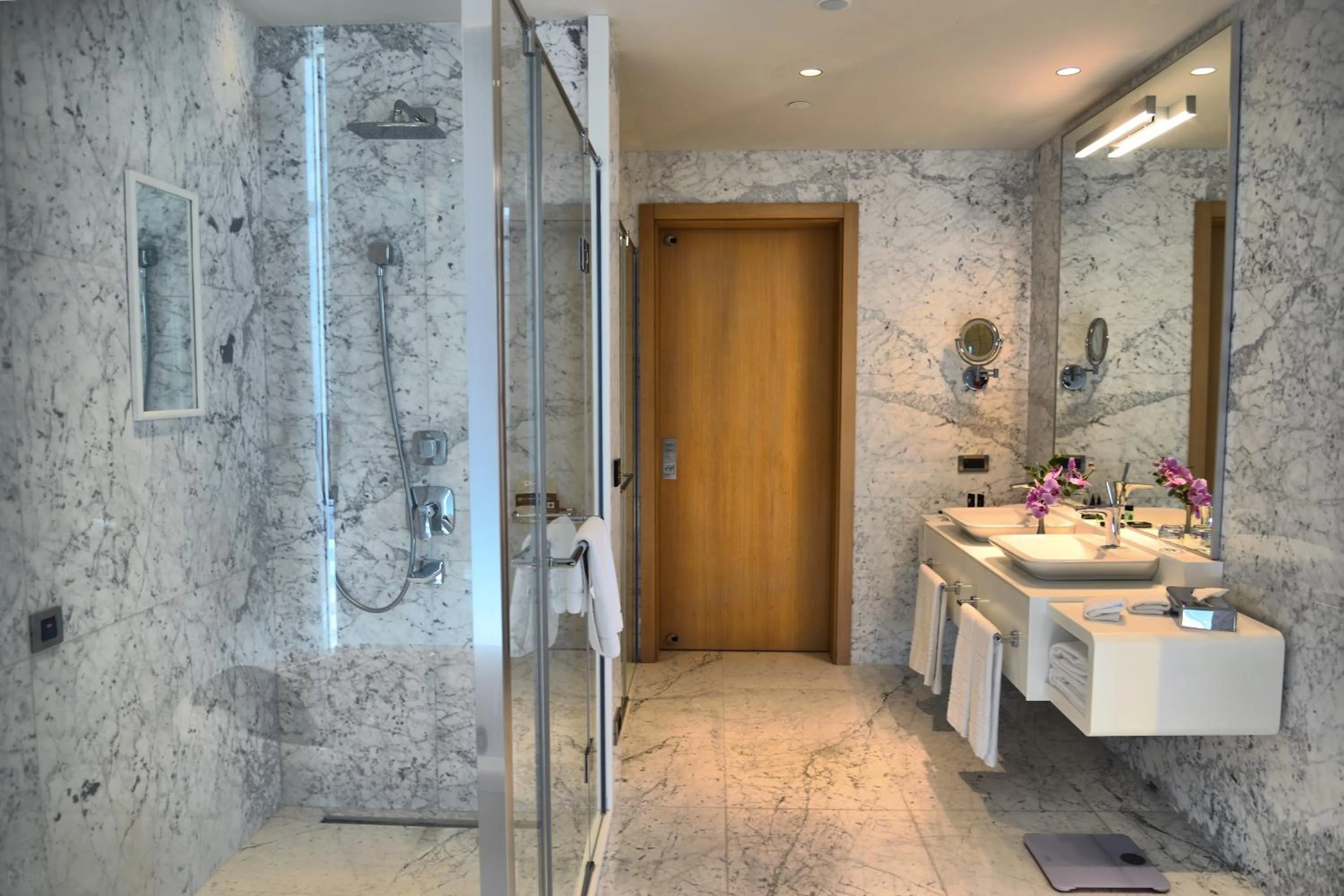 Shower in Wyndham Grand Istanbul Levent Hotel & Conference Center