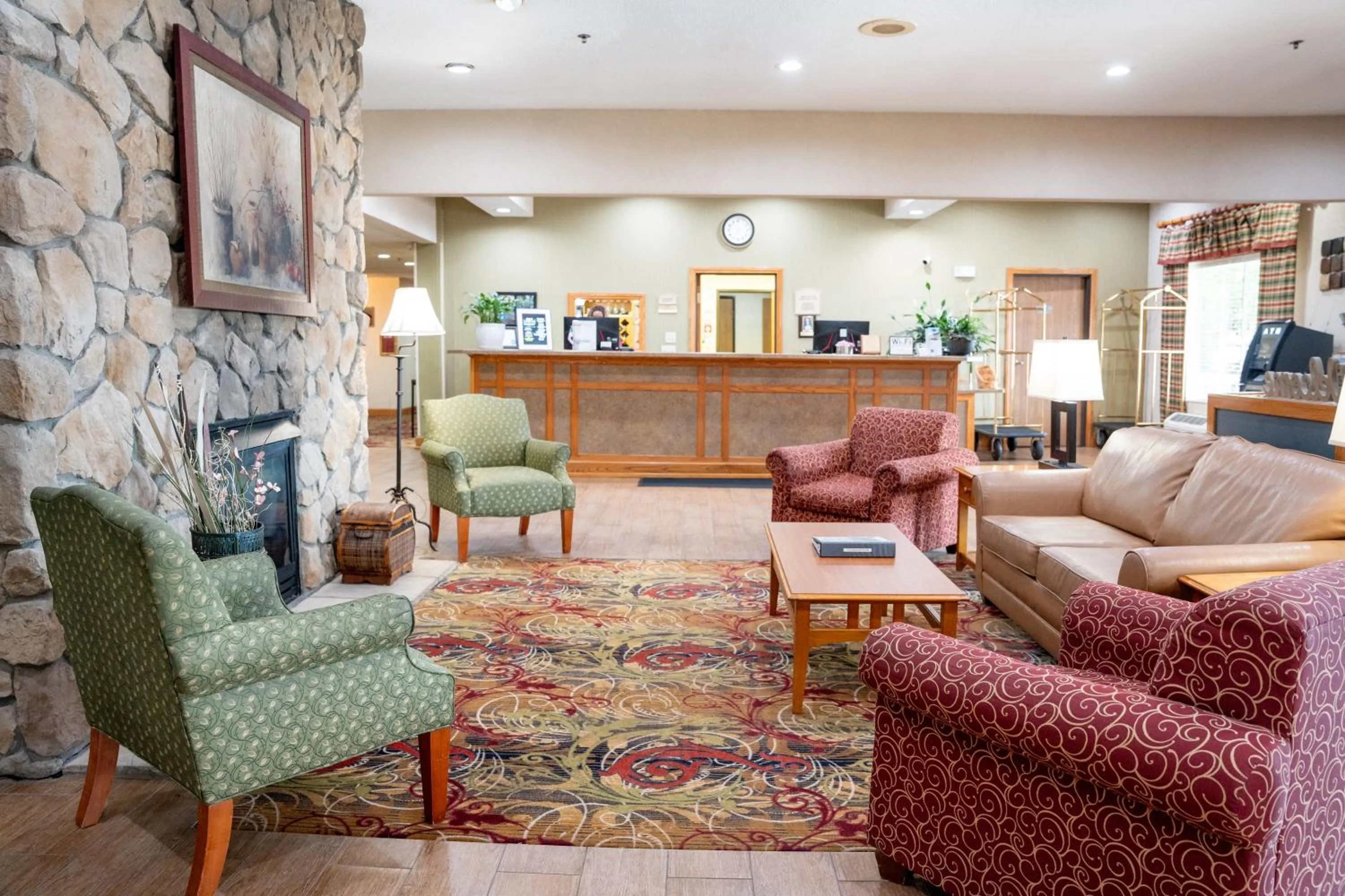 Coshocton Village Inn & Suites