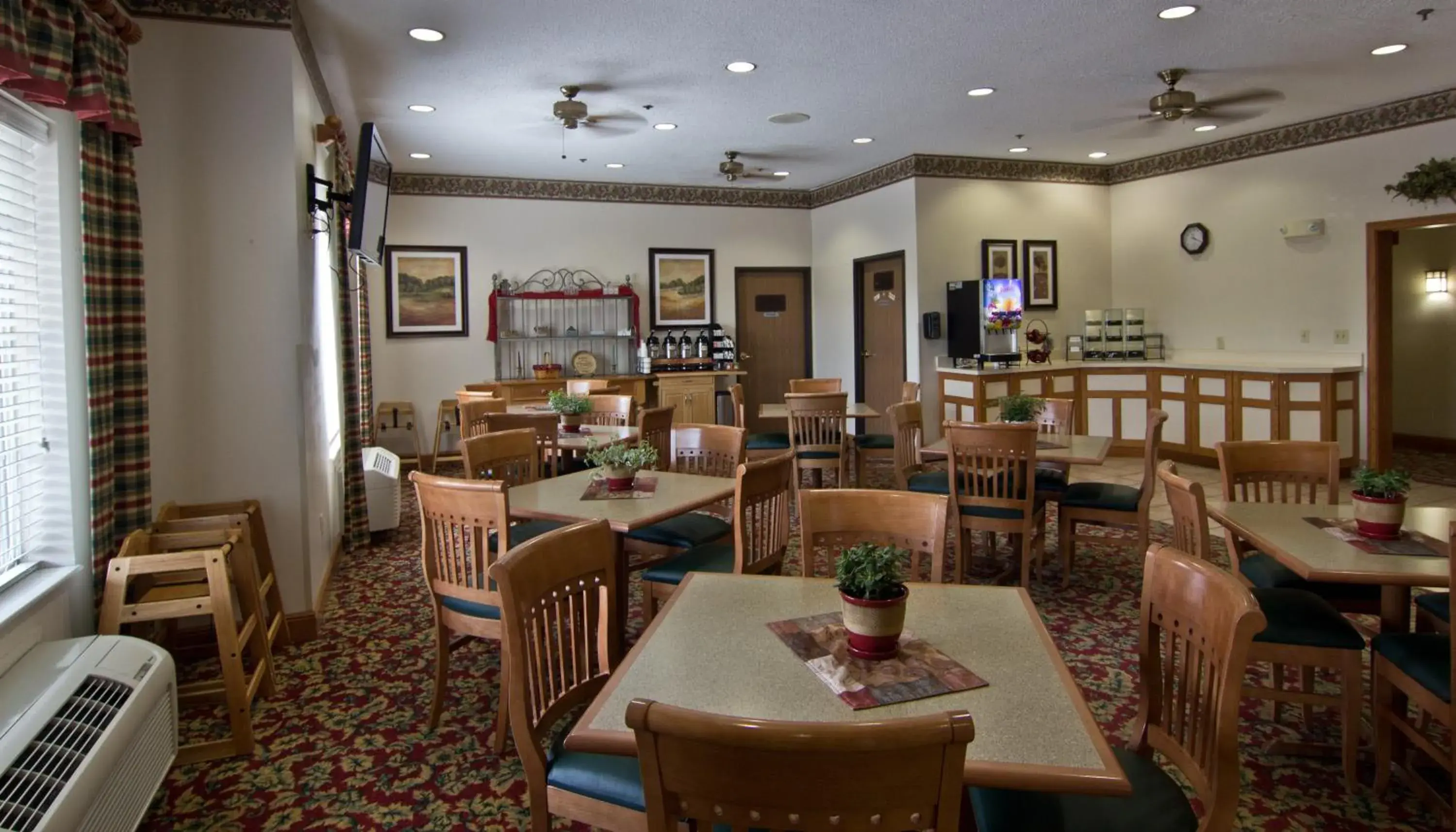 Lobby or reception in Coshocton Village Inn & Suites Lobby or reception in Coshocton Village Inn & Suites