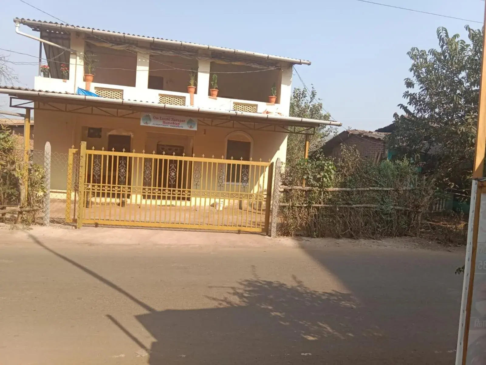 Property building in Om Laxmi Narayan Homestay Property building in Om Laxmi Narayan Homestay