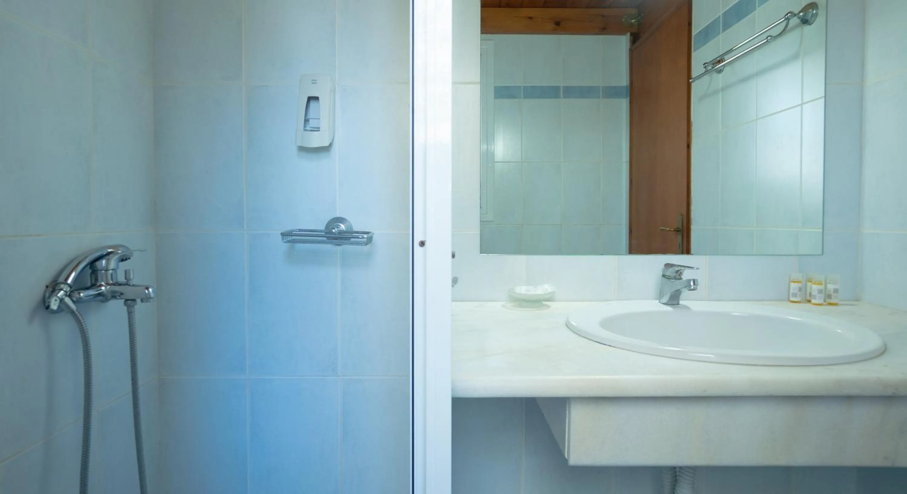 Shower in Olive Τrees Garden