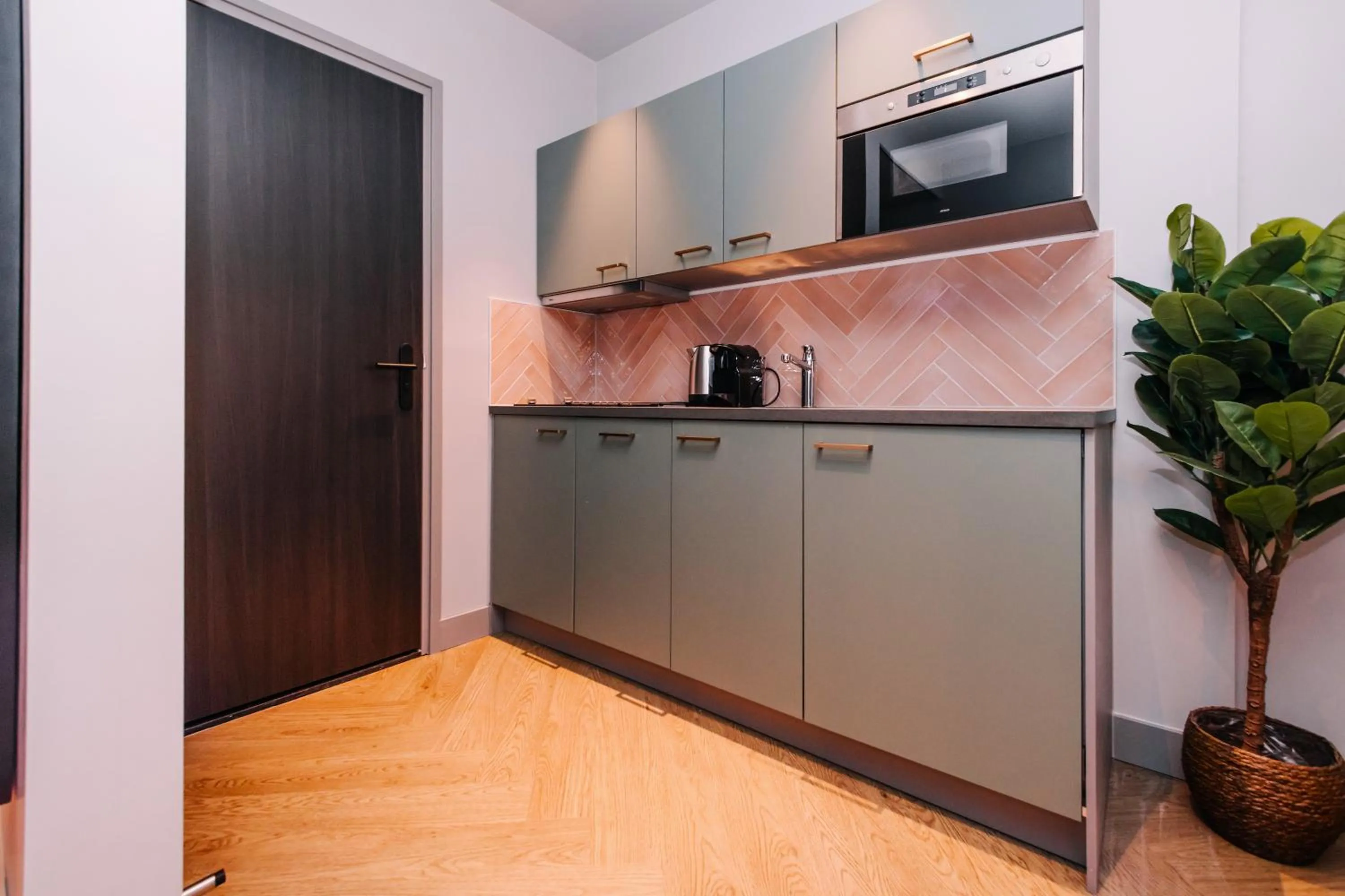 Kitchen or kitchenette in Hotel Keur