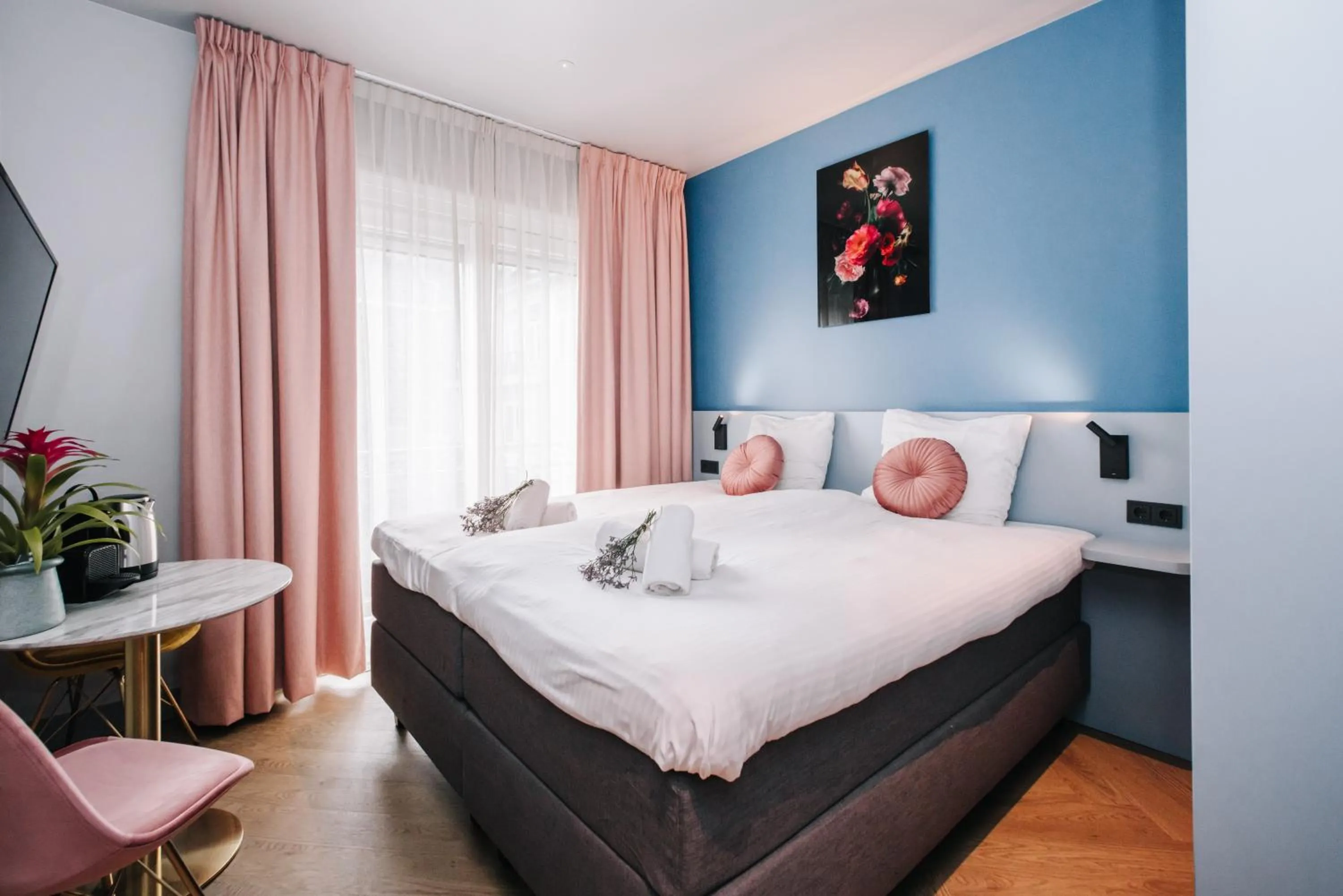 Photo of the whole room, Bed in Hotel Keur