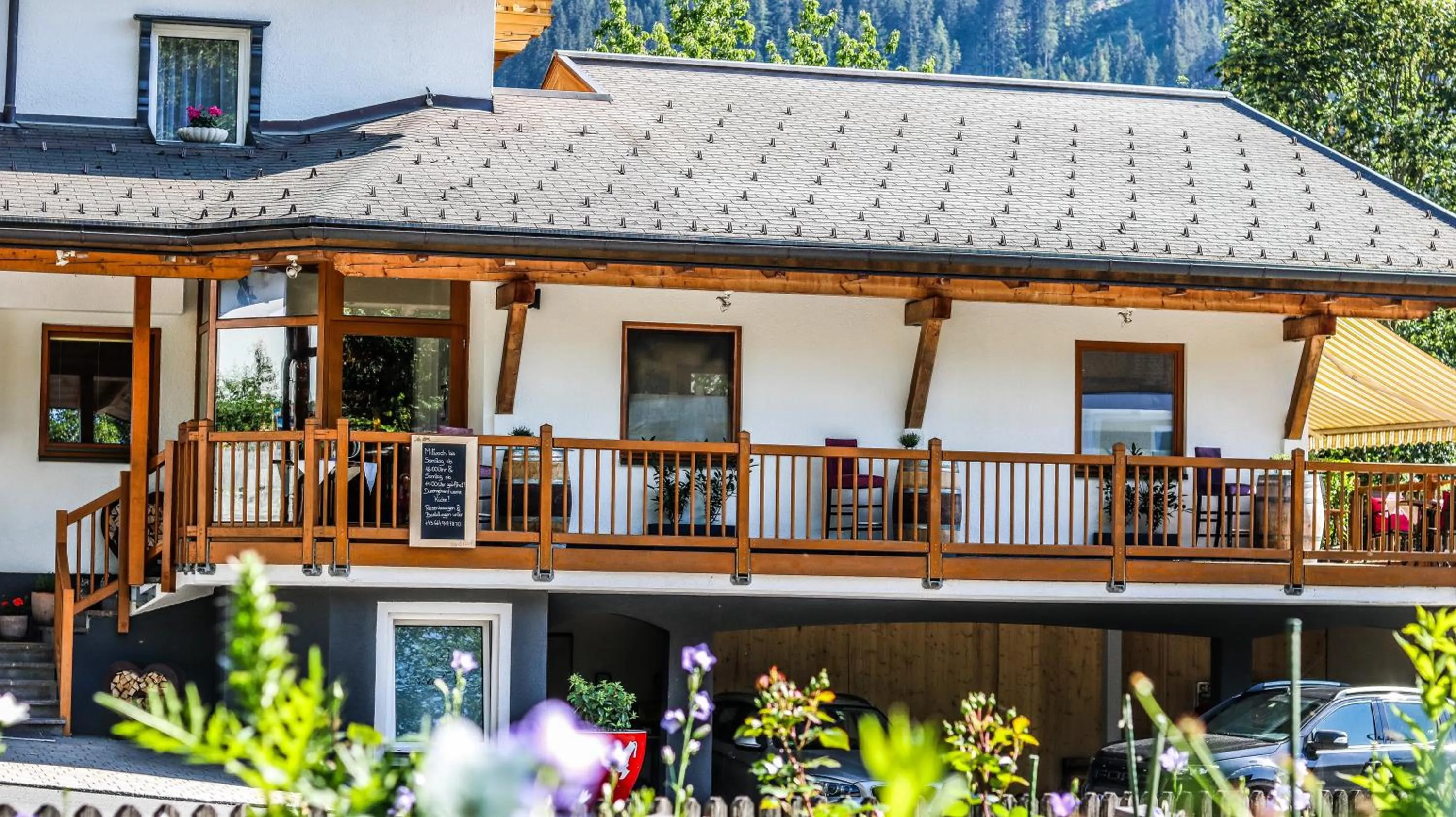 Kia Ora Hotel Restaurant