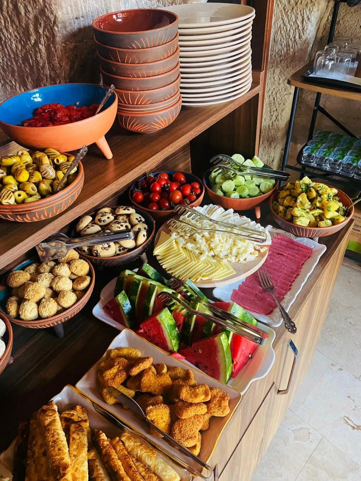 Breakfast in Avlu Cave House