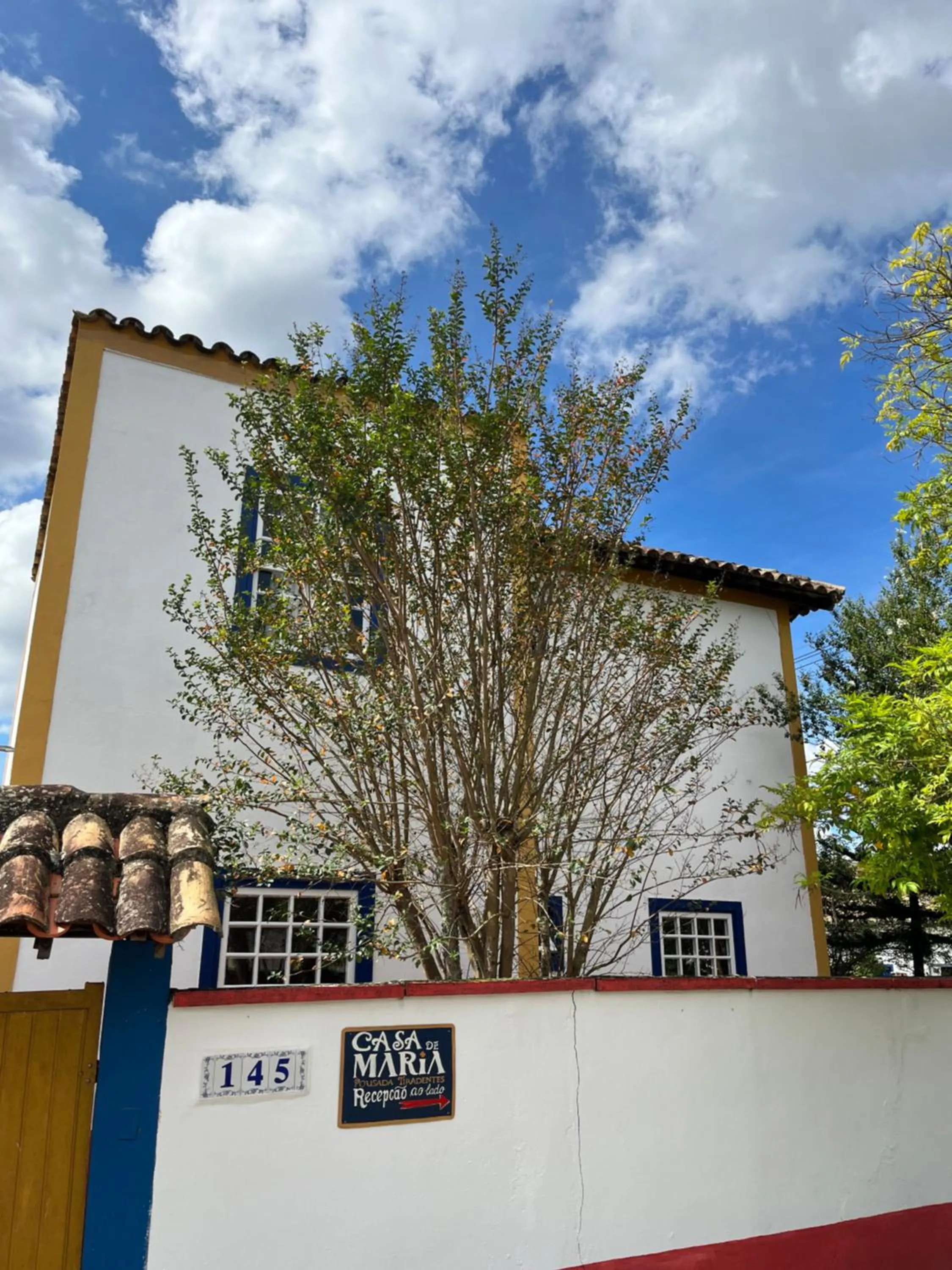 Property building in Casa de Maria