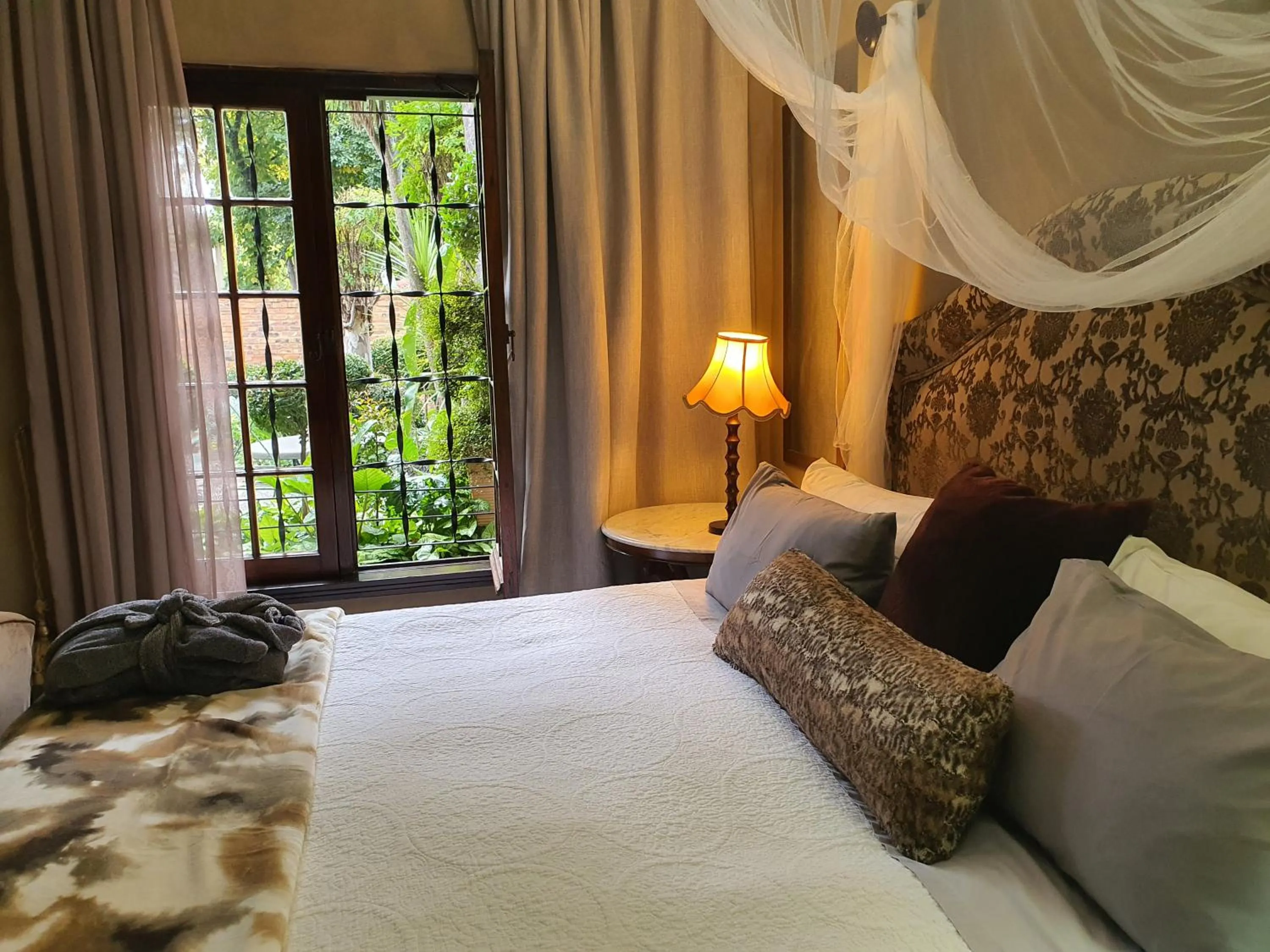 Bed in Waterhouse Guest Lodge in Waterkloof