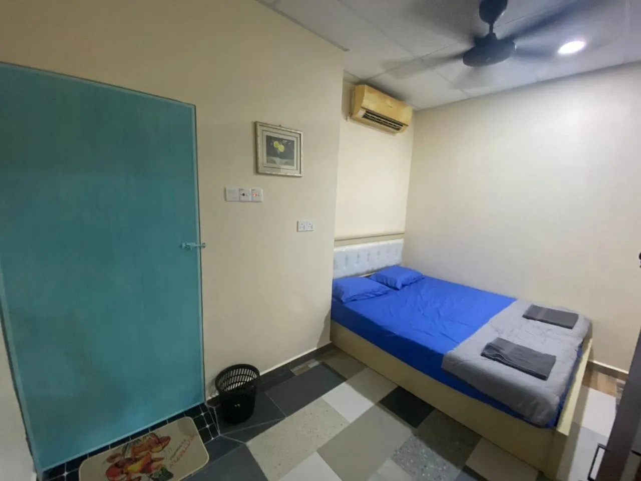 Bedroom in Hotel O Ray Yan Guesthouse