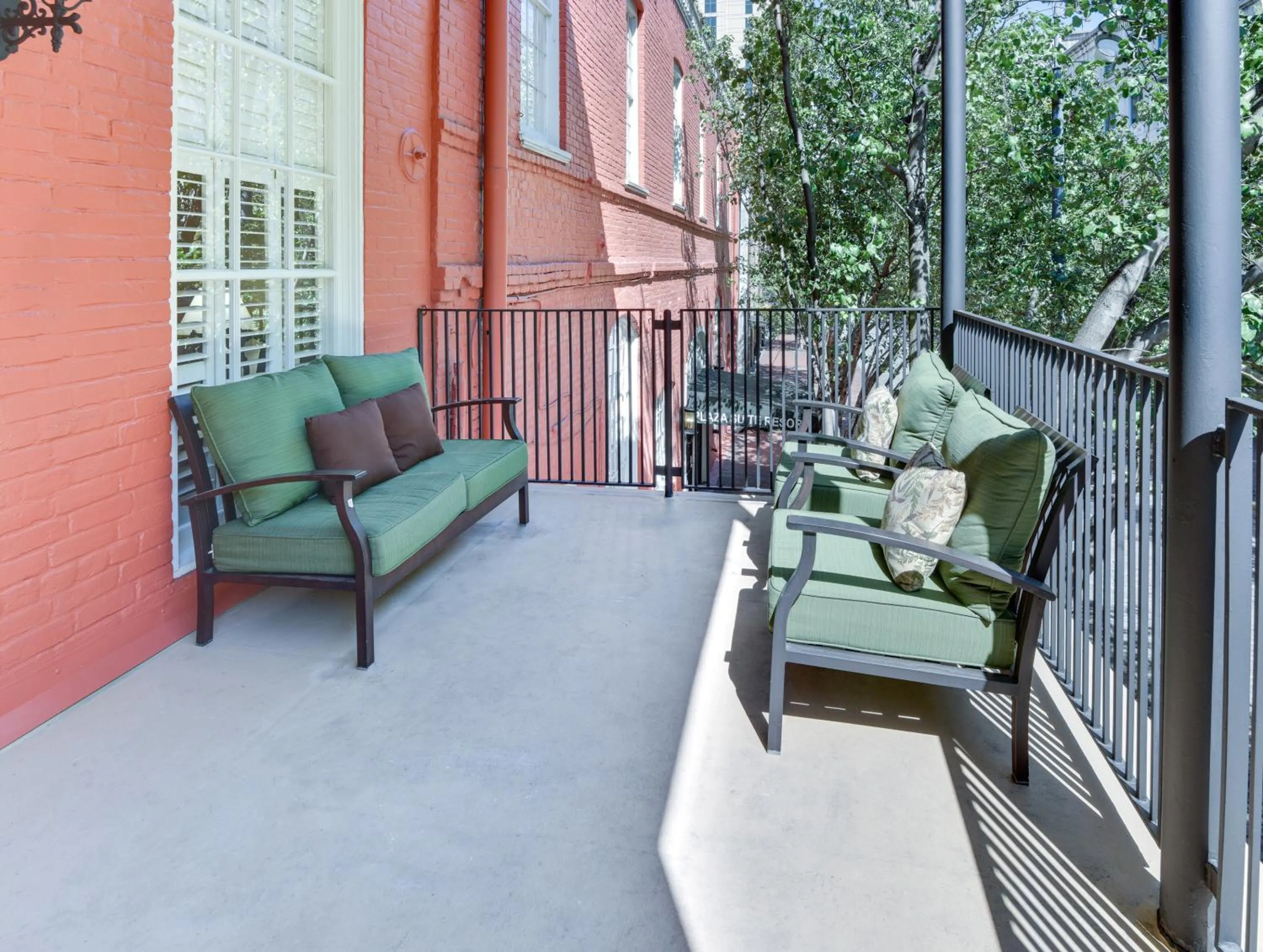 Balcony/Terrace in Plaza Suites Downtown New Orleans