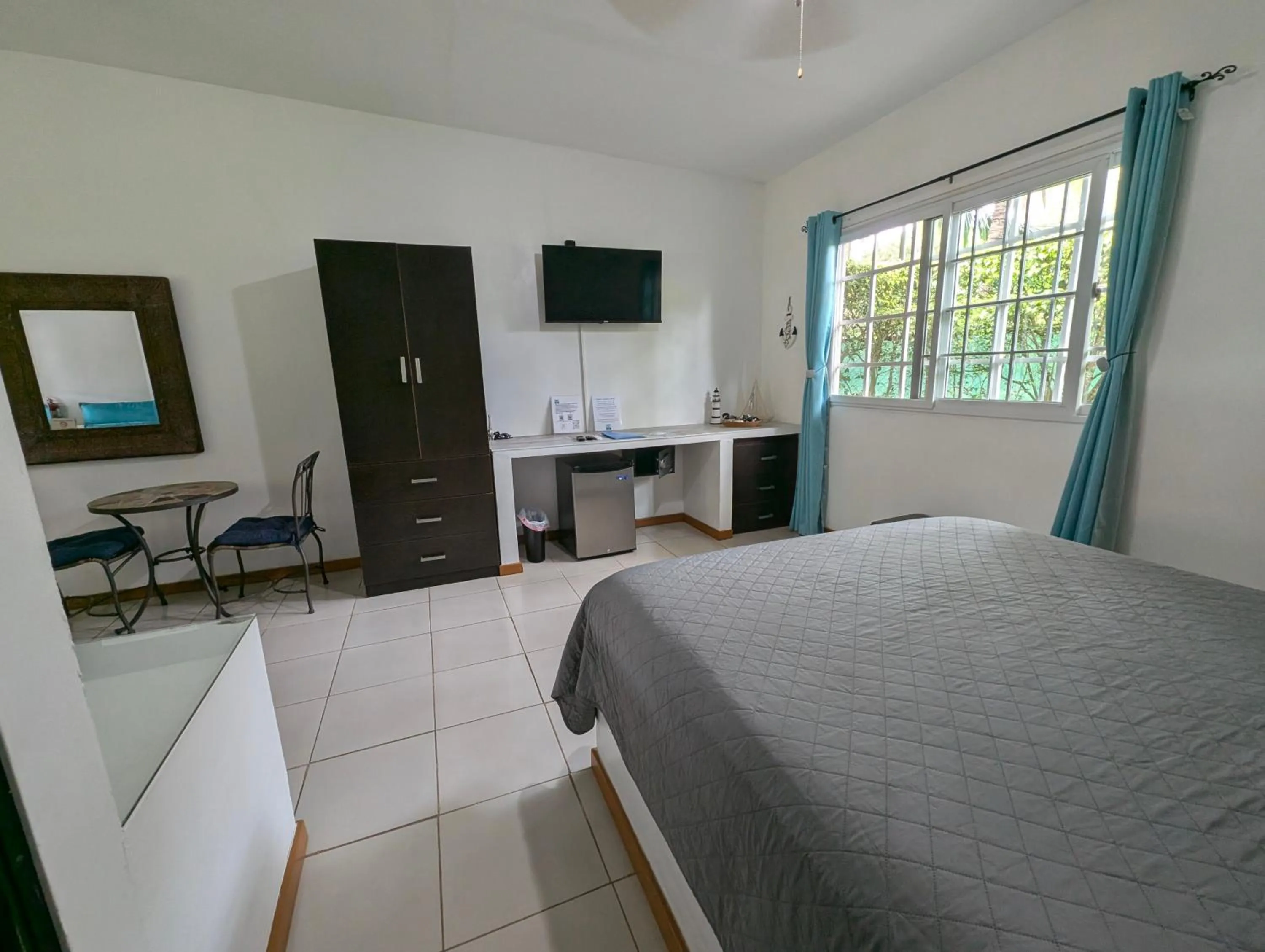 Bedroom, Bed in Villa Botero By Casa Mojito