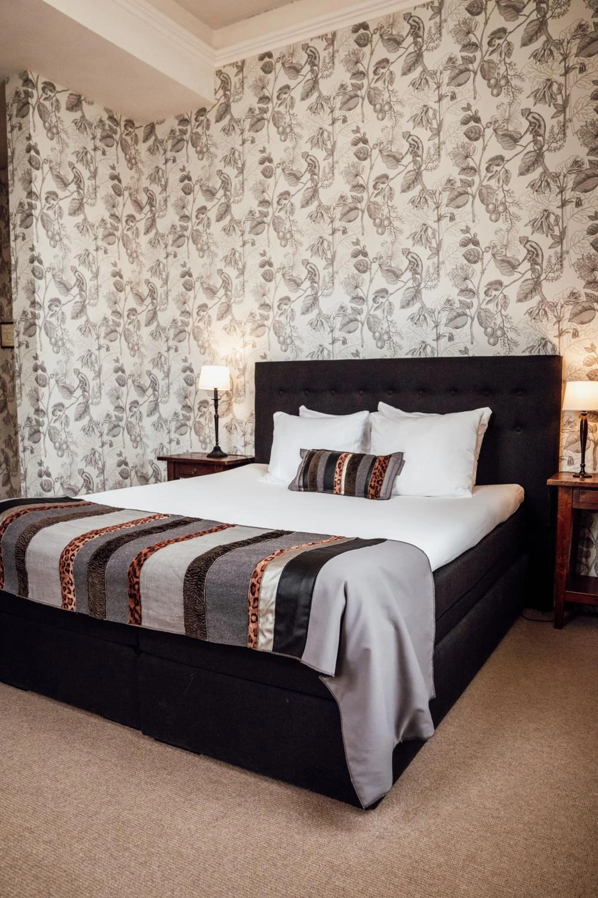 Bed in Kasteel Engelenburg - Quality Lodgings