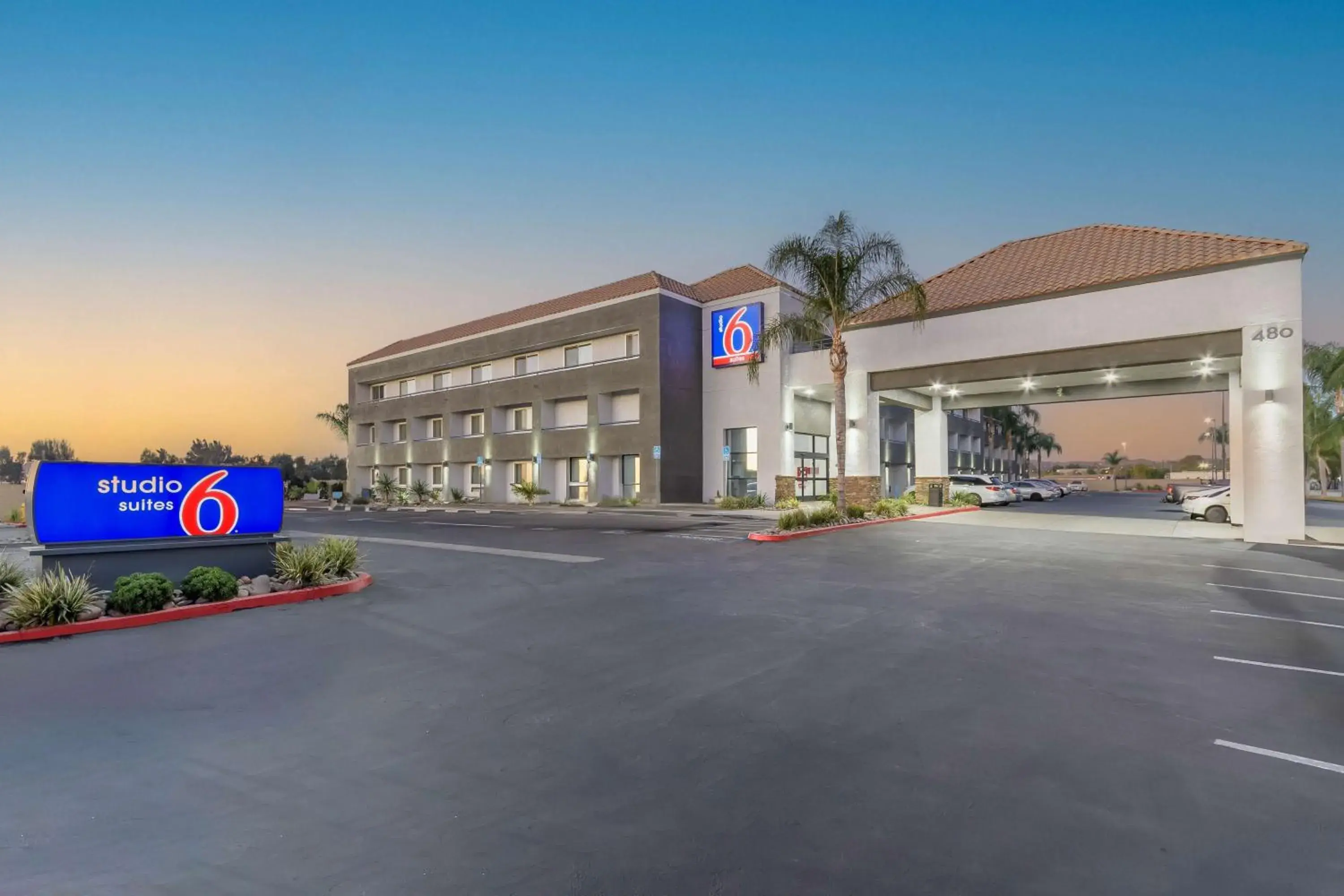 Property building in Studio 6 Suites Perris, CA Property building in Studio 6 Suites Perris, CA