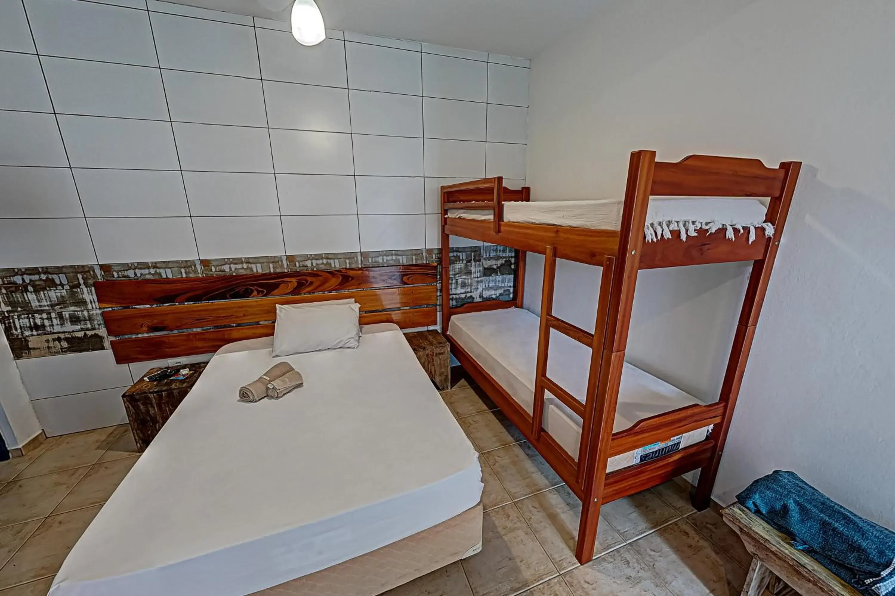 Quadruple Room with Bathroom - single occupancy in Pousada Canto do Dado Praia de Itamambuca Quadruple Room with Bathroom - single occupancy in Pousada Canto do Dado Praia de Itamambuca
