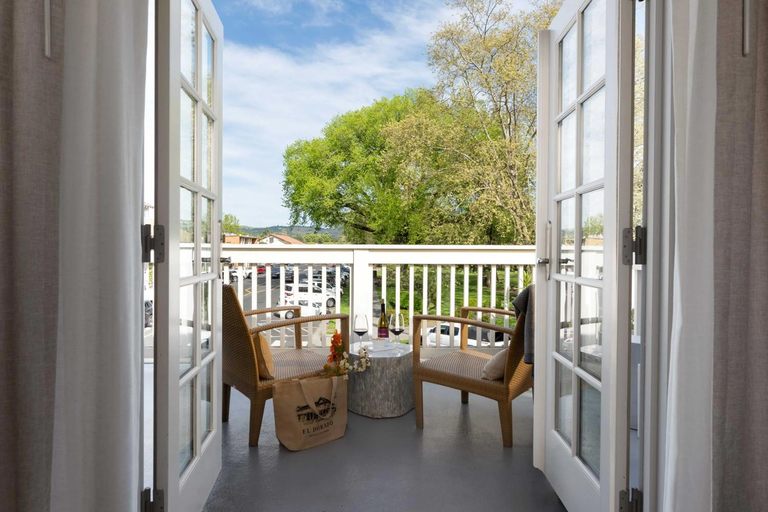 Patio in El Dorado Hotel