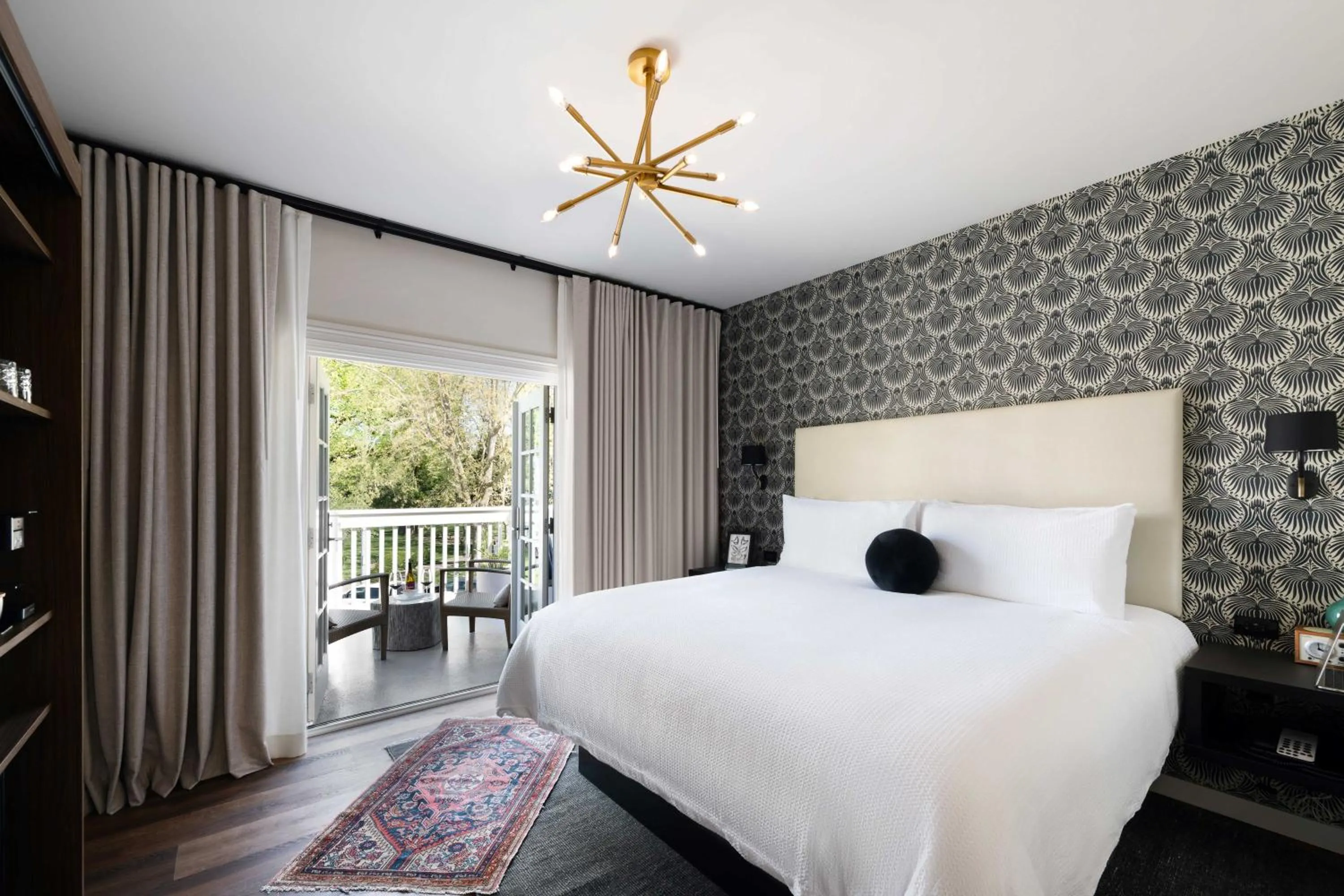 Bed in El Dorado Hotel