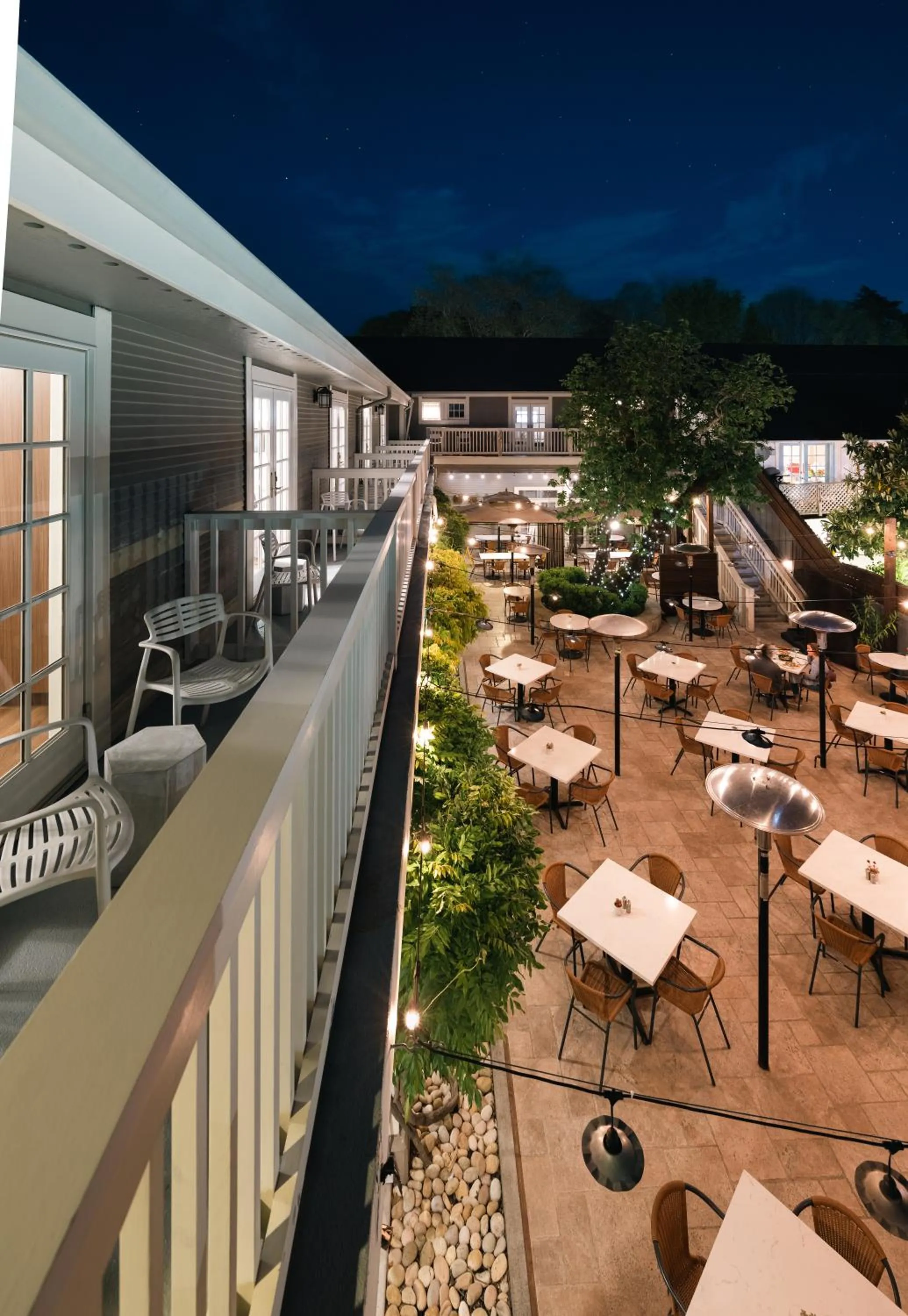 Restaurant/places to eat in El Dorado Hotel