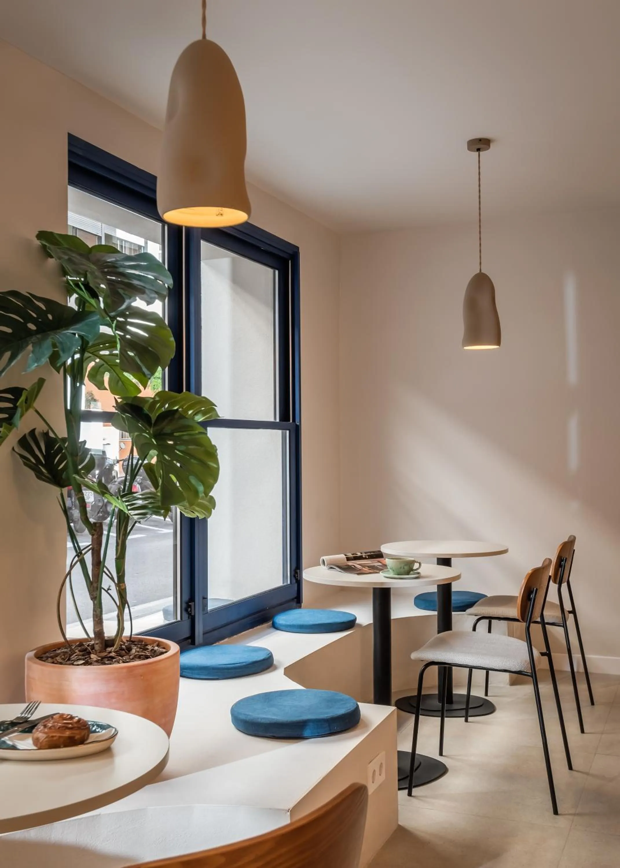 Seating area in BYPILLOW Paseo