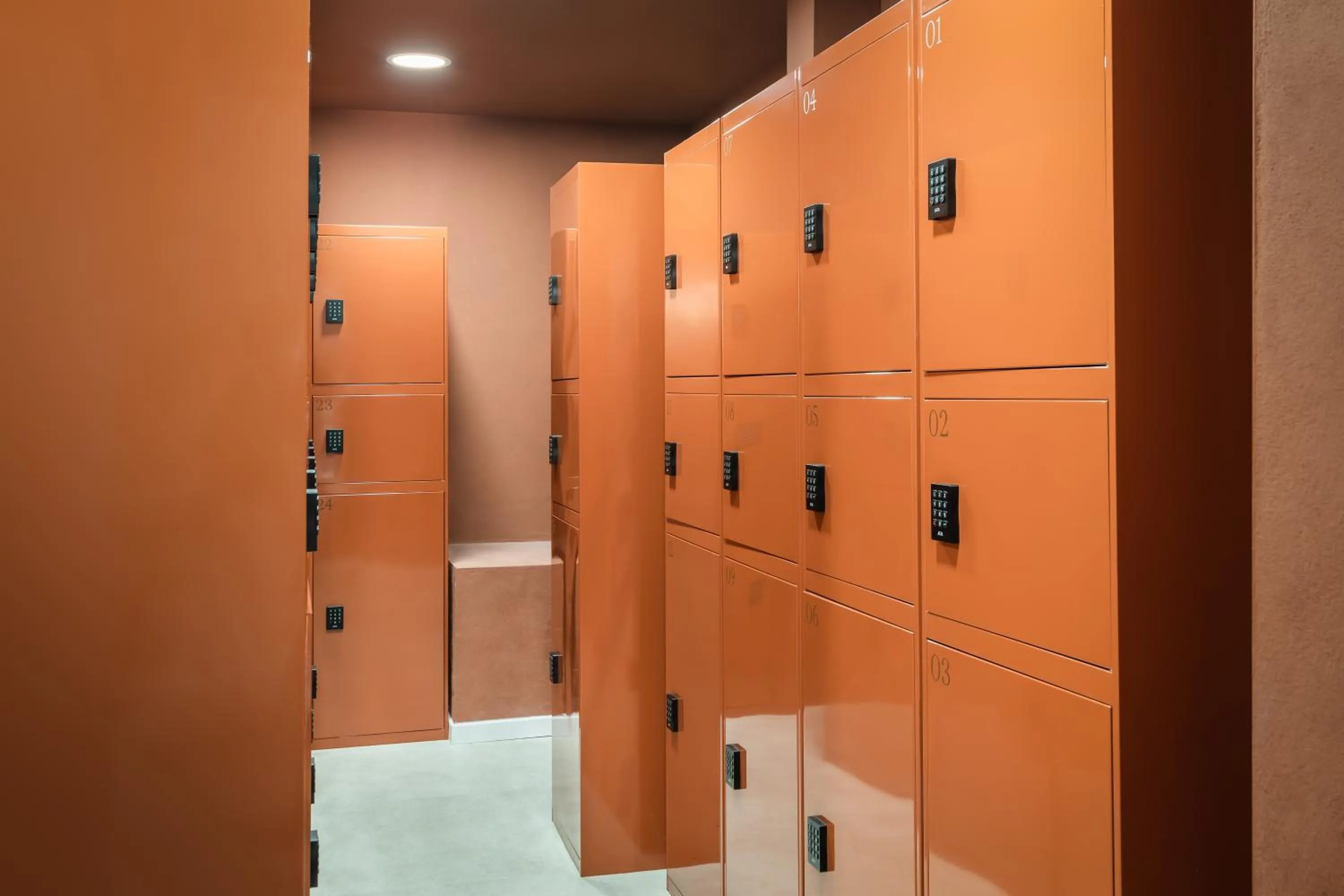 locker in BYPILLOW Paseo