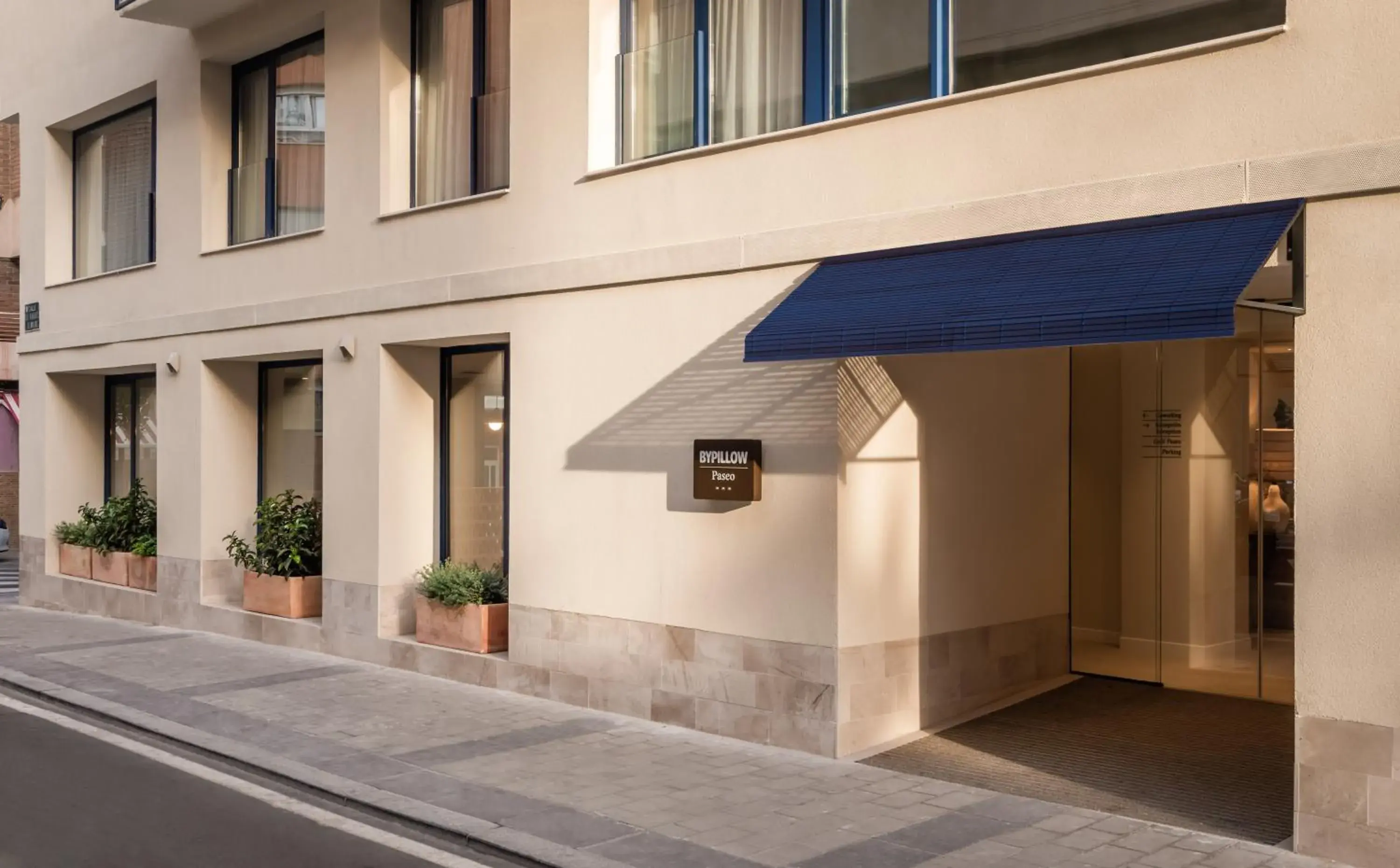 Facade/entrance in BYPILLOW Paseo Facade/entrance in BYPILLOW Paseo