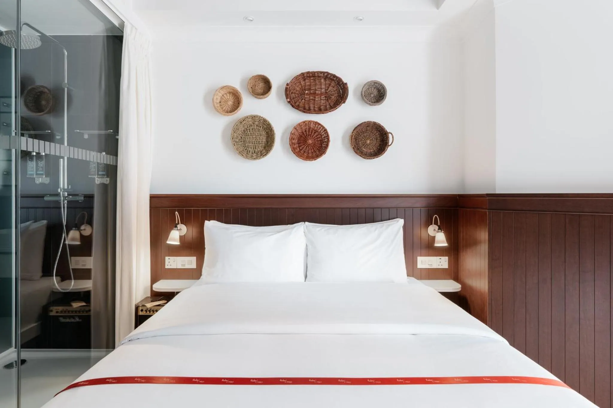 Photo of the whole room, Bed in Ruby Molly Hotel Dublin