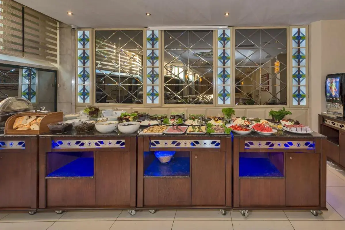 Restaurant/places to eat in Green Anka Hotel Restaurant/places to eat in Green Anka Hotel