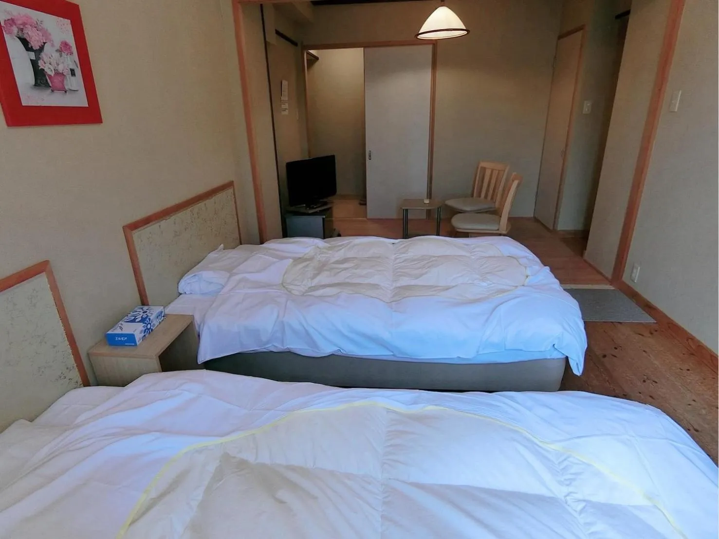 Photo of the whole room, Bed in Minshuku Inn Shirahama Ekinoyado