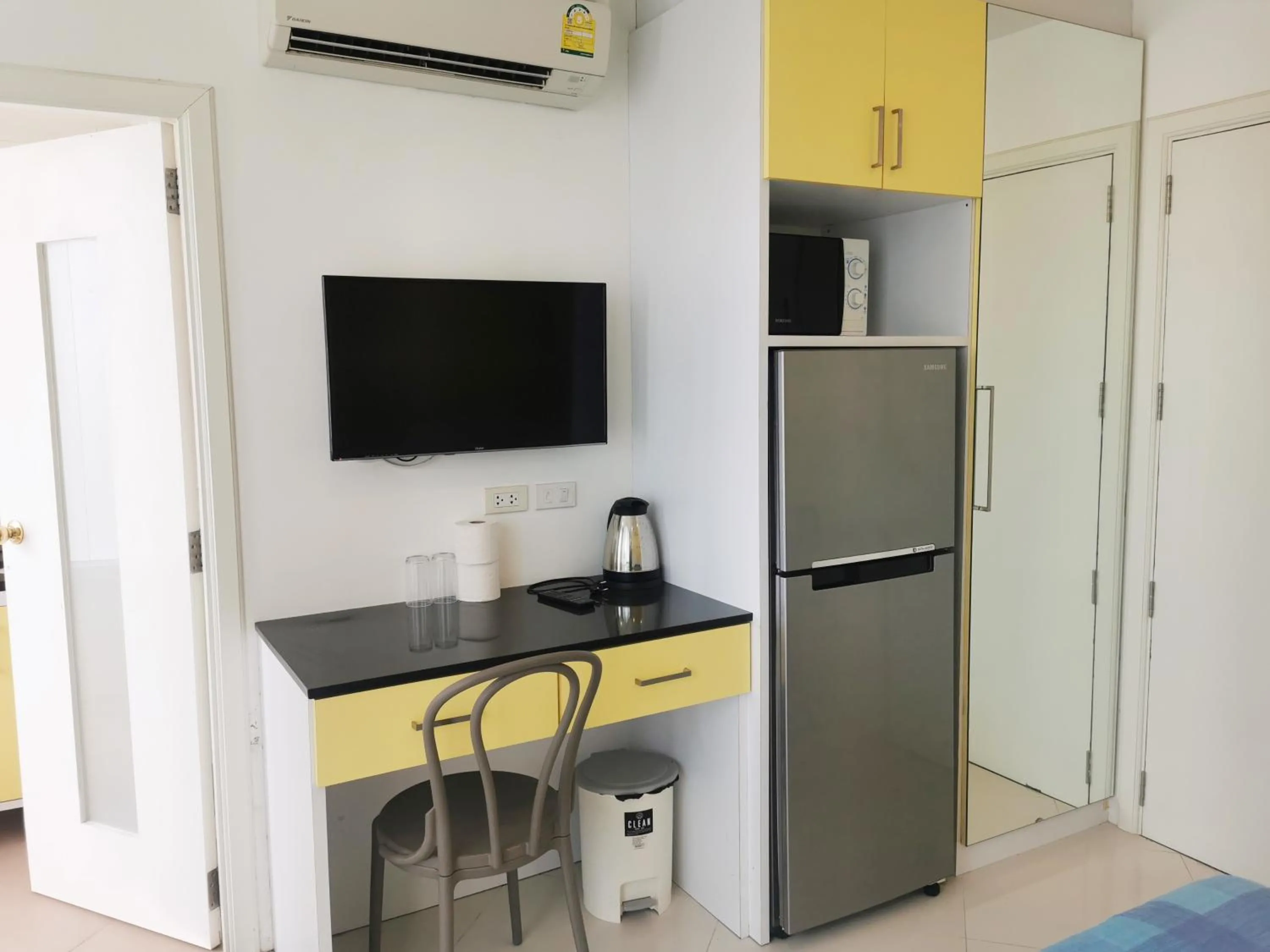 Daisy Residence