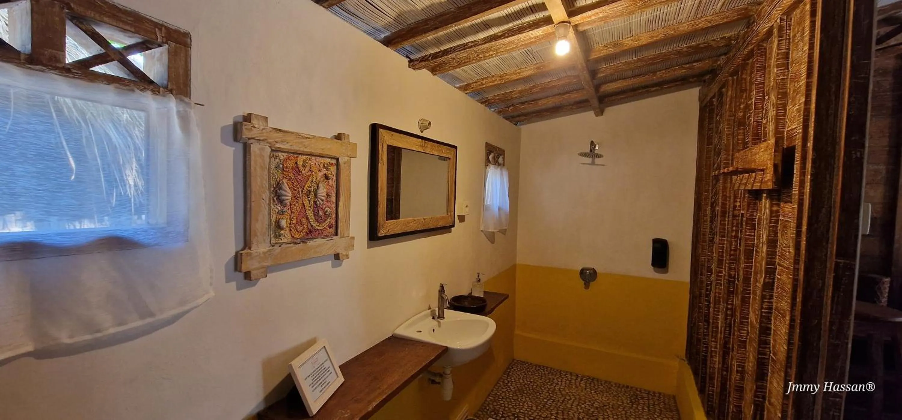 Bathroom in Villas Light House - Eco-Traditional Joglo