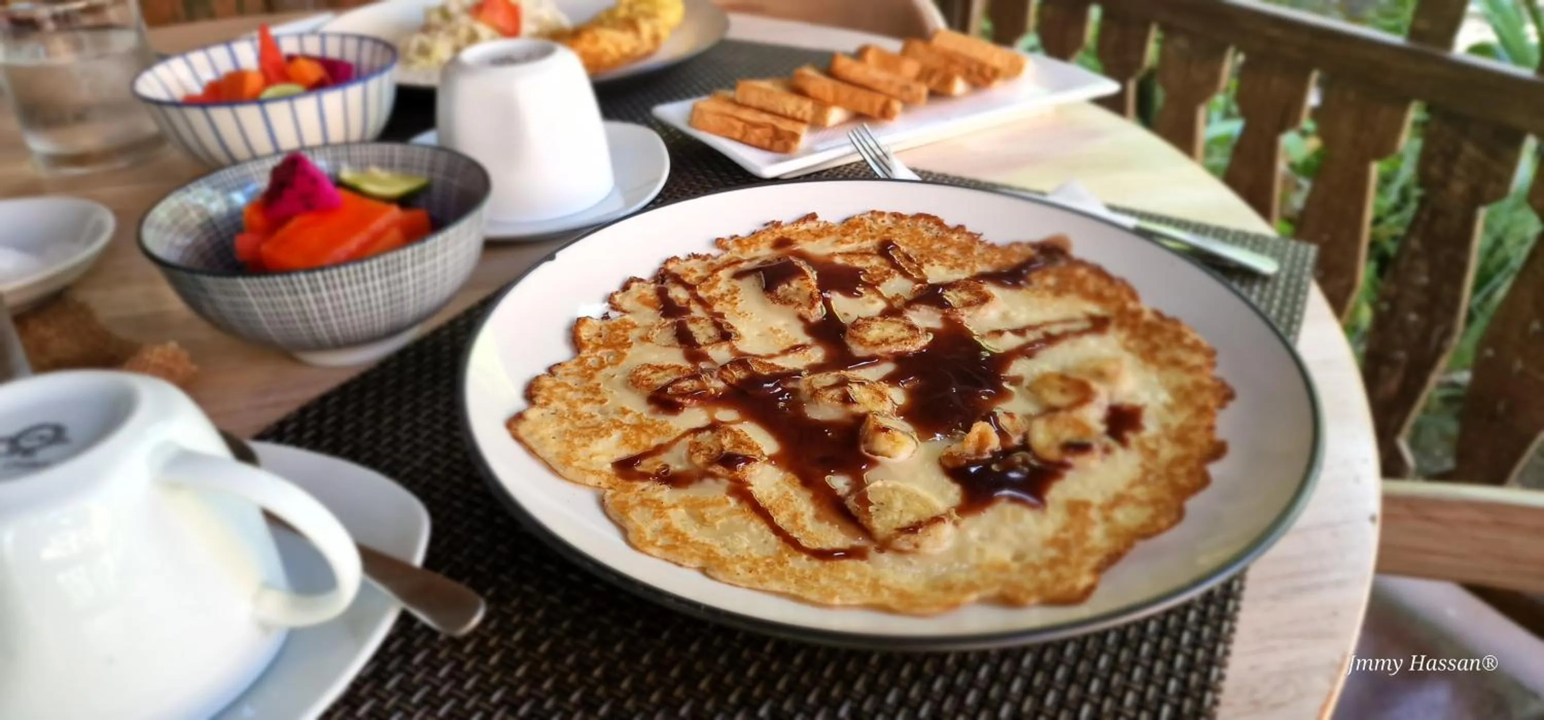 Breakfast in Villas Light House - Eco-Traditional Joglo