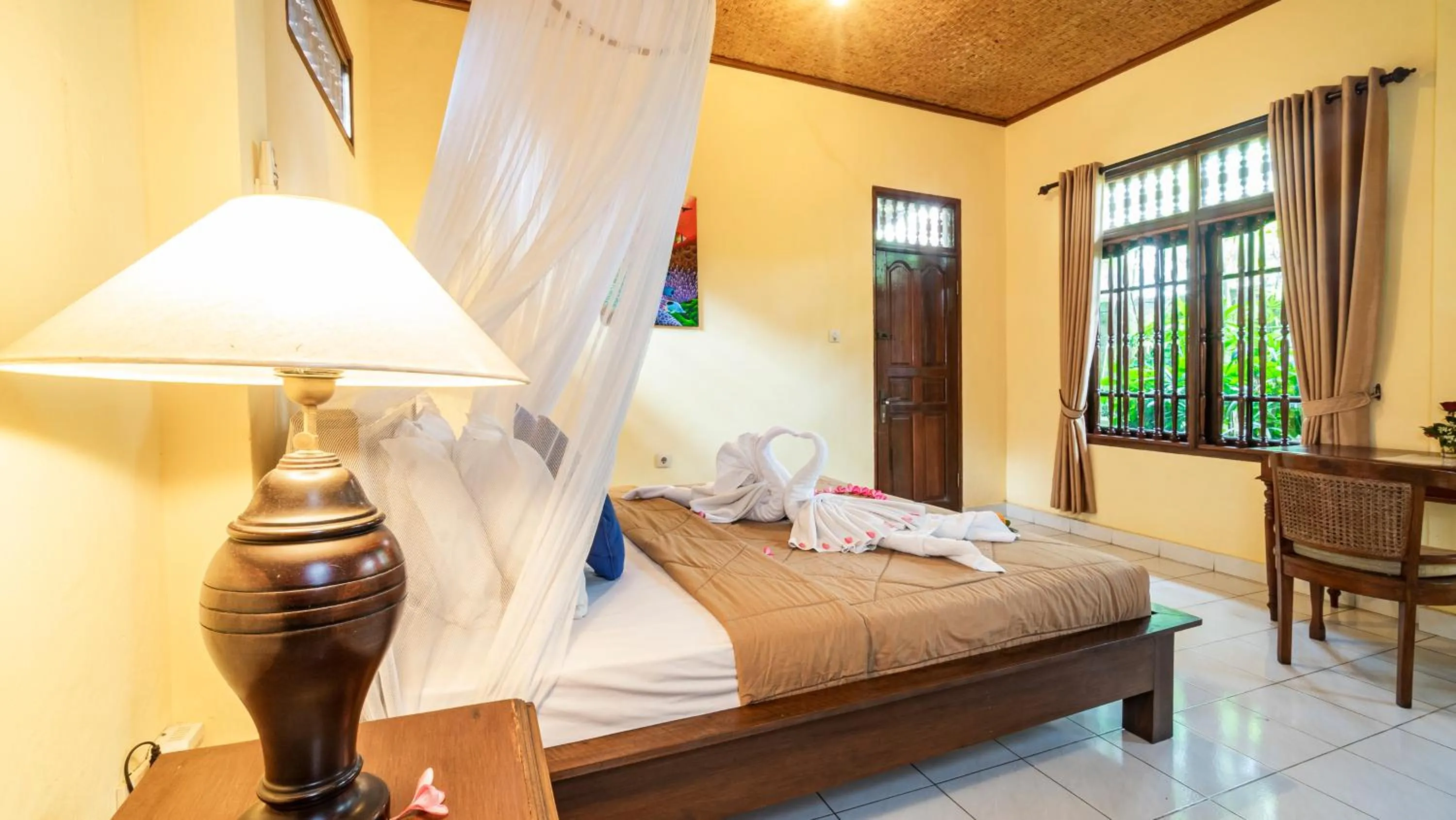 Bedroom, Bed in Cafe Wayan Cottages Senggigi