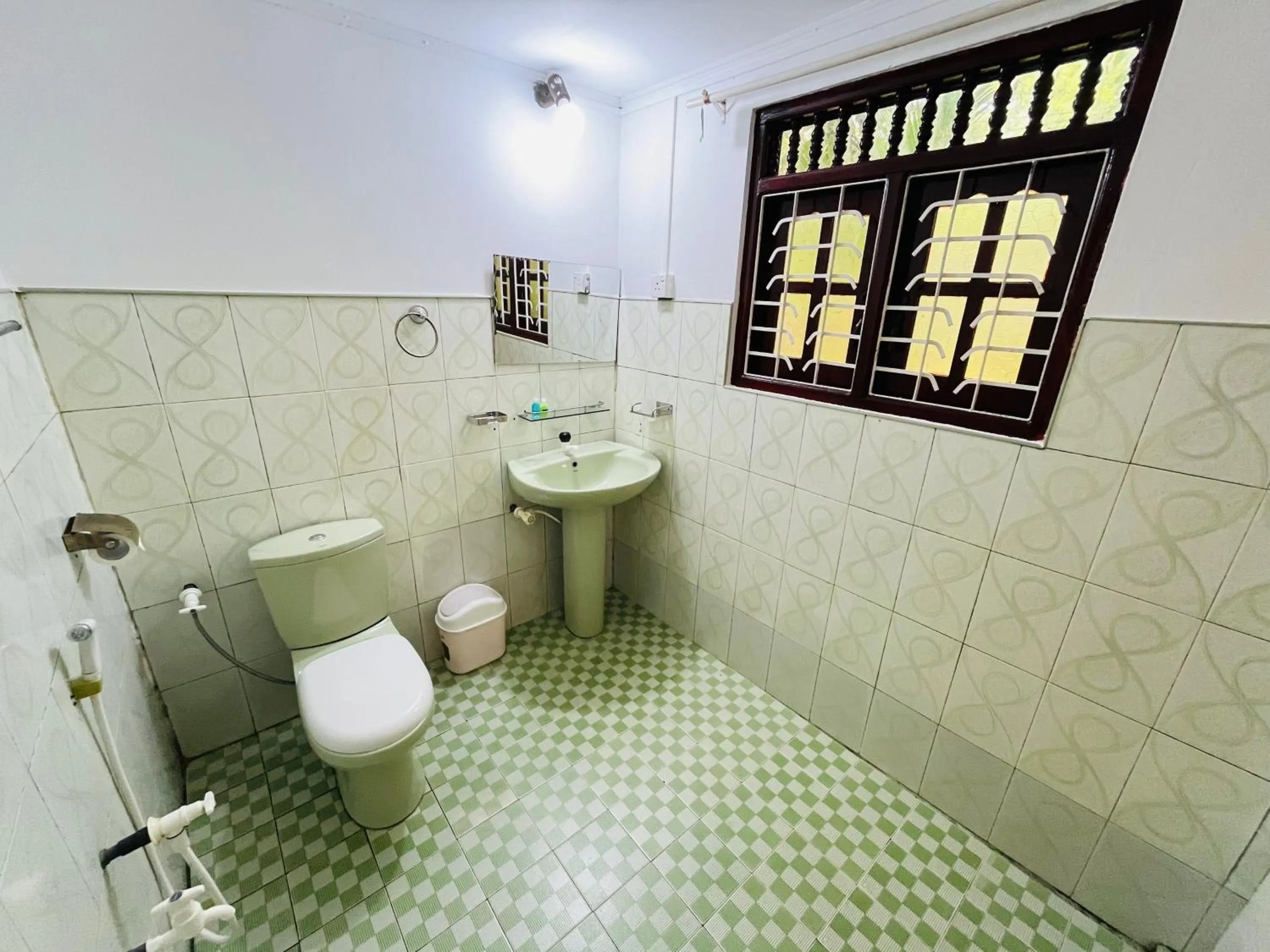 Bathroom in Palitha Homestay
