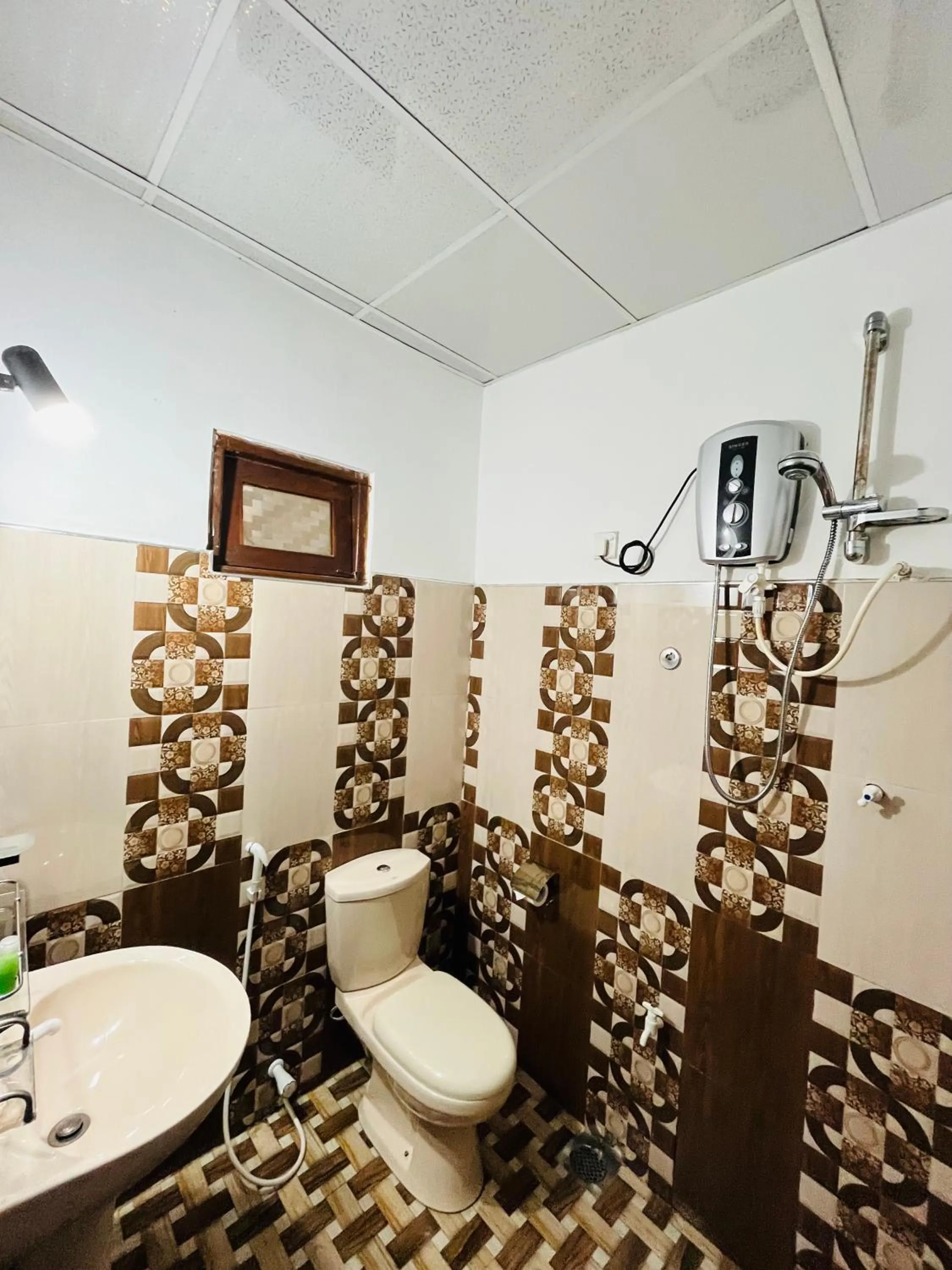 Bathroom in Palitha Homestay