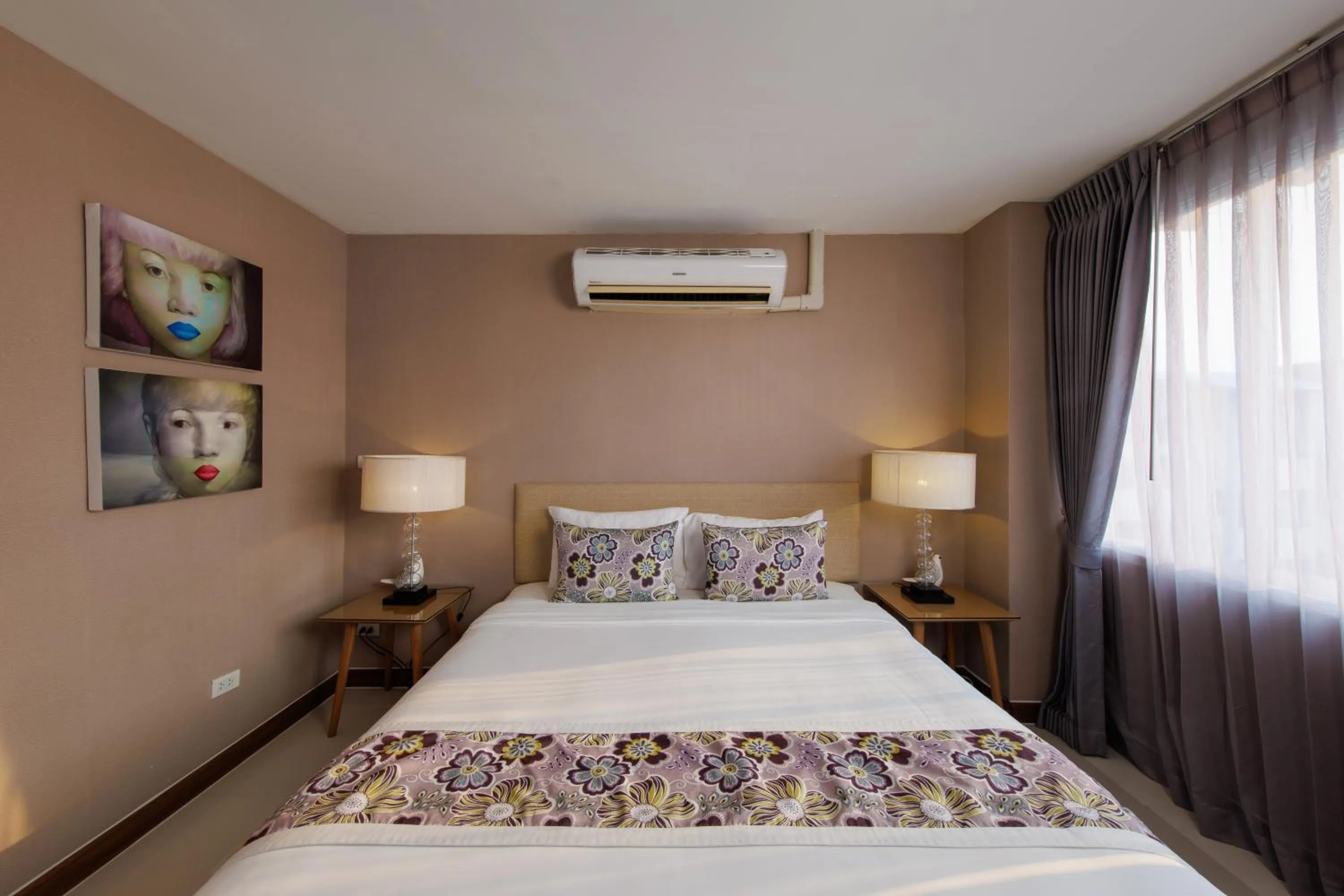 Bed in Chala Number 2 Art and Gallery