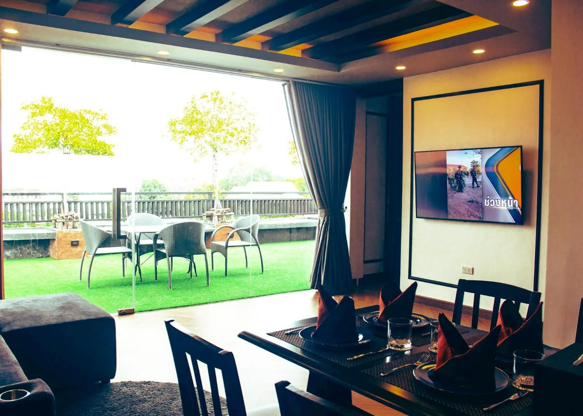 Chala Number 2 Art and Gallery