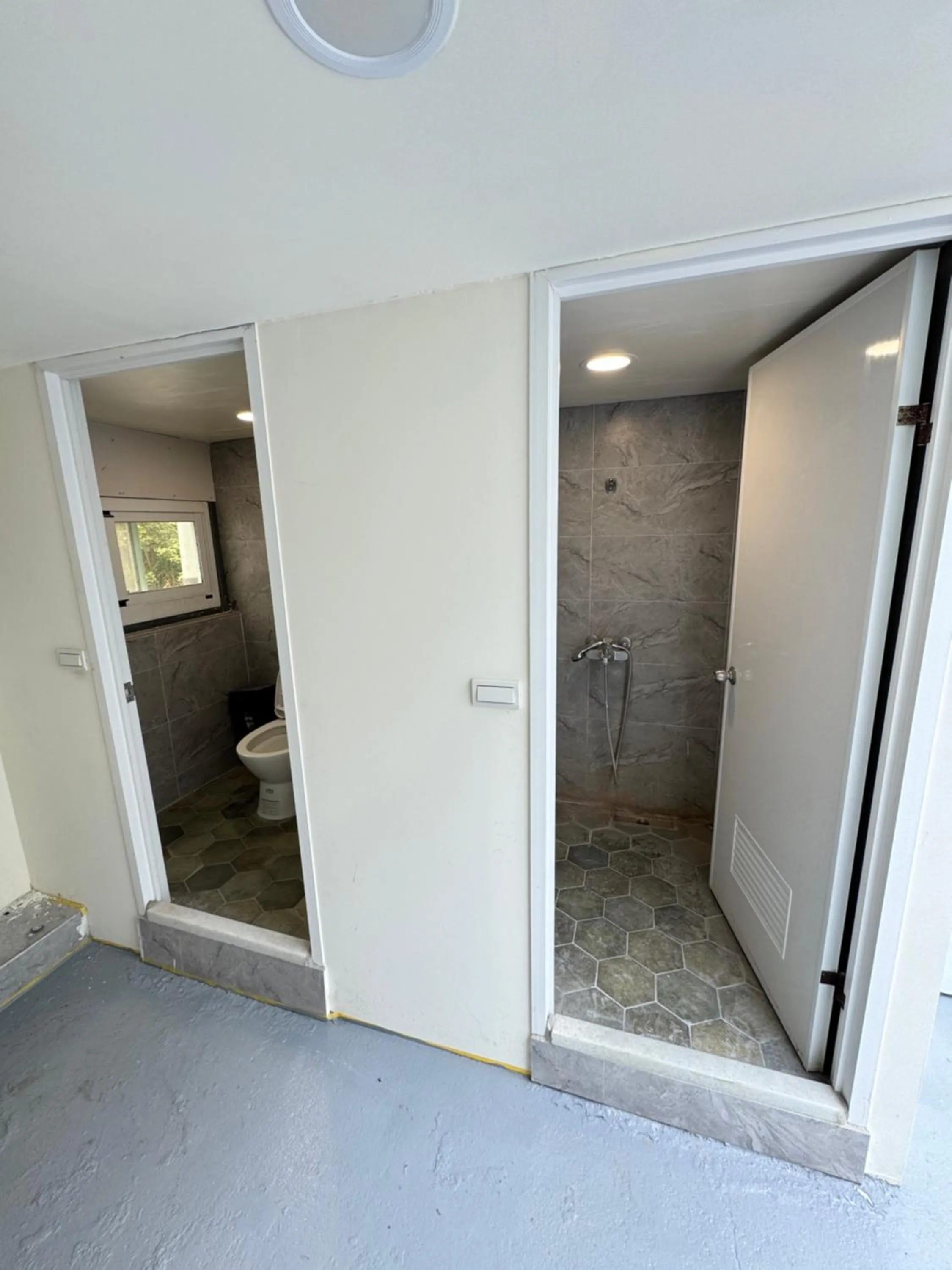 Shower in Star-Moon B&B Green Island