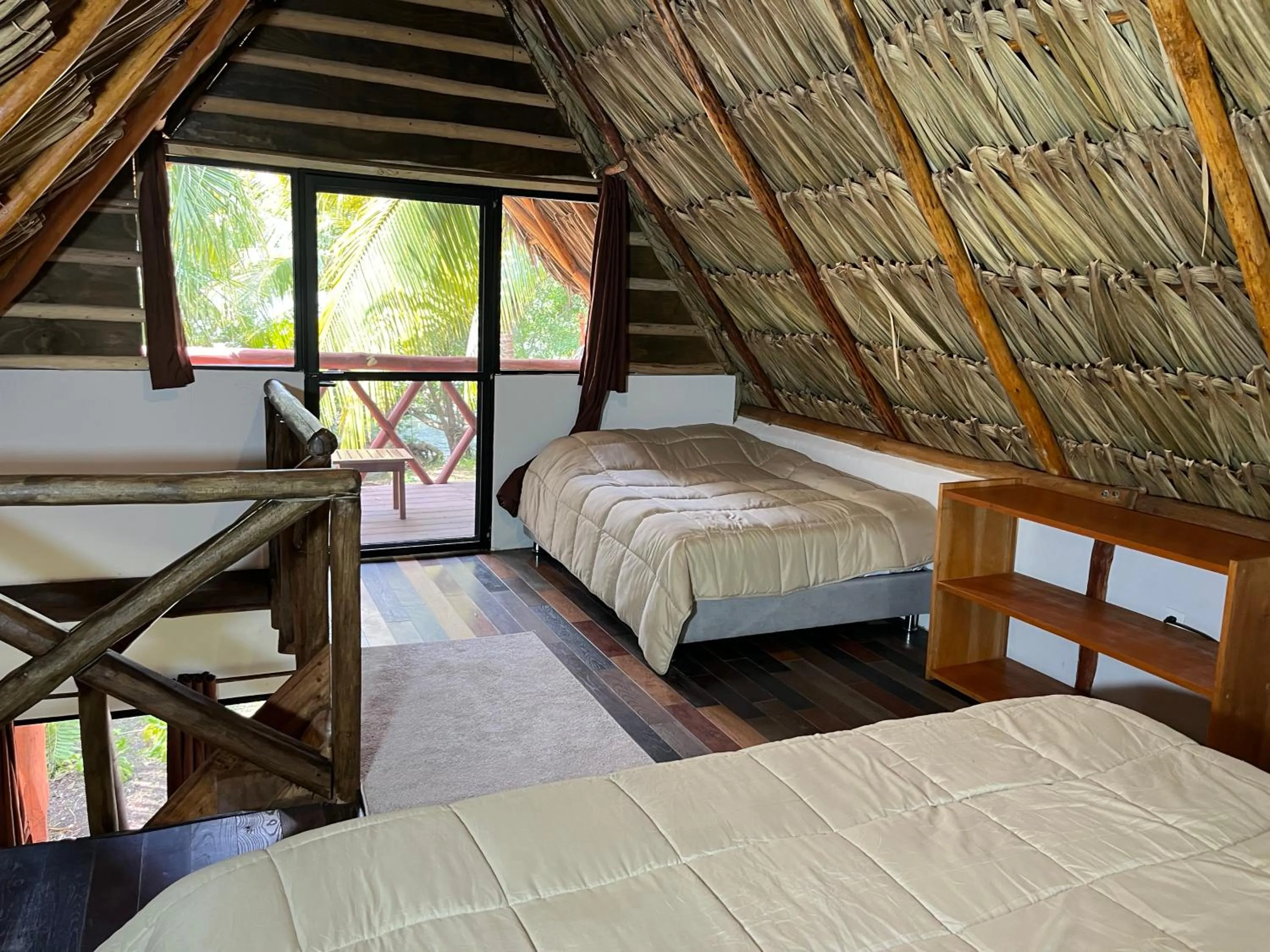 Photo of the whole room, Bed in Xanthus Hotel