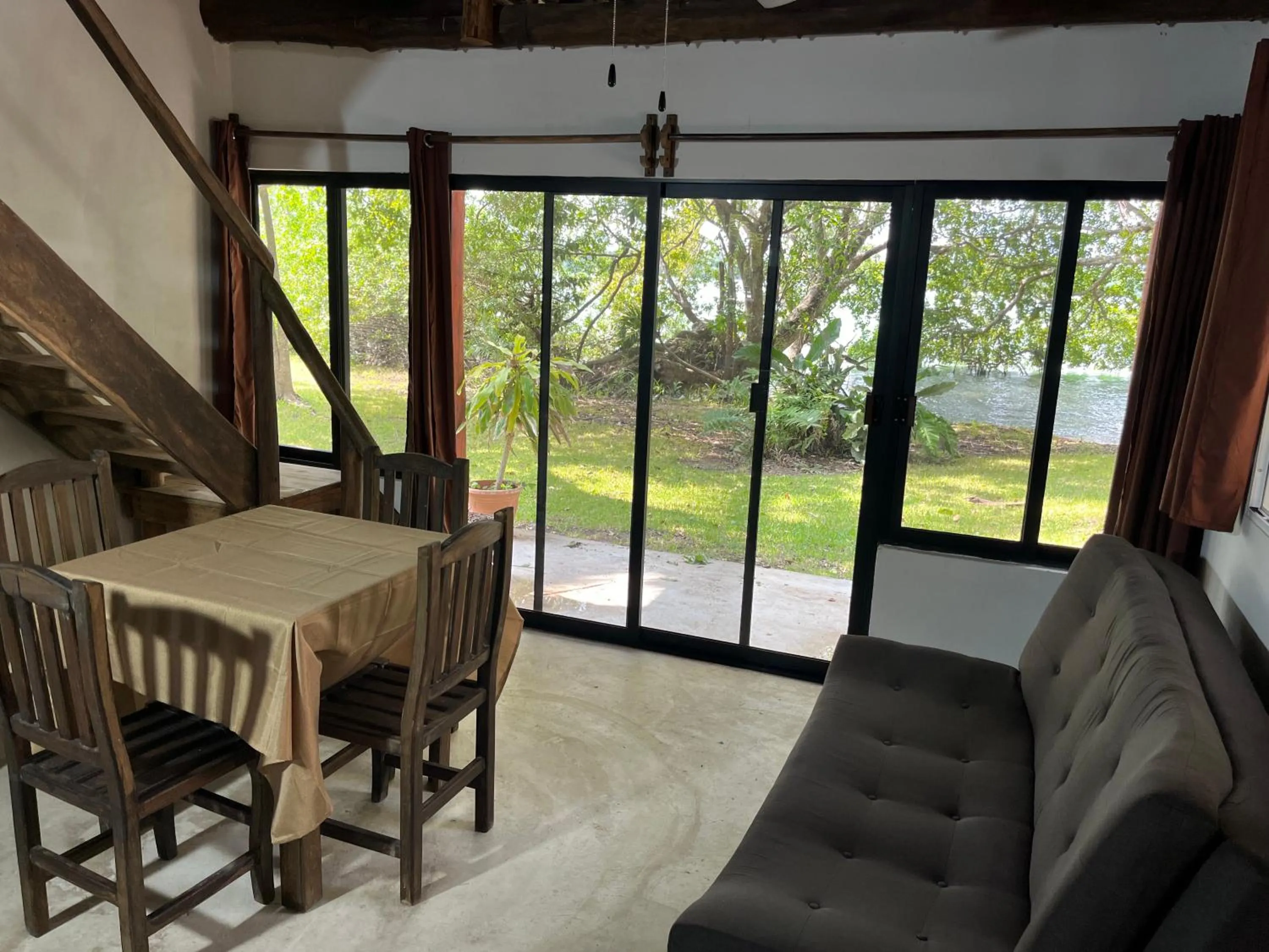 Living room in Xanthus Hotel