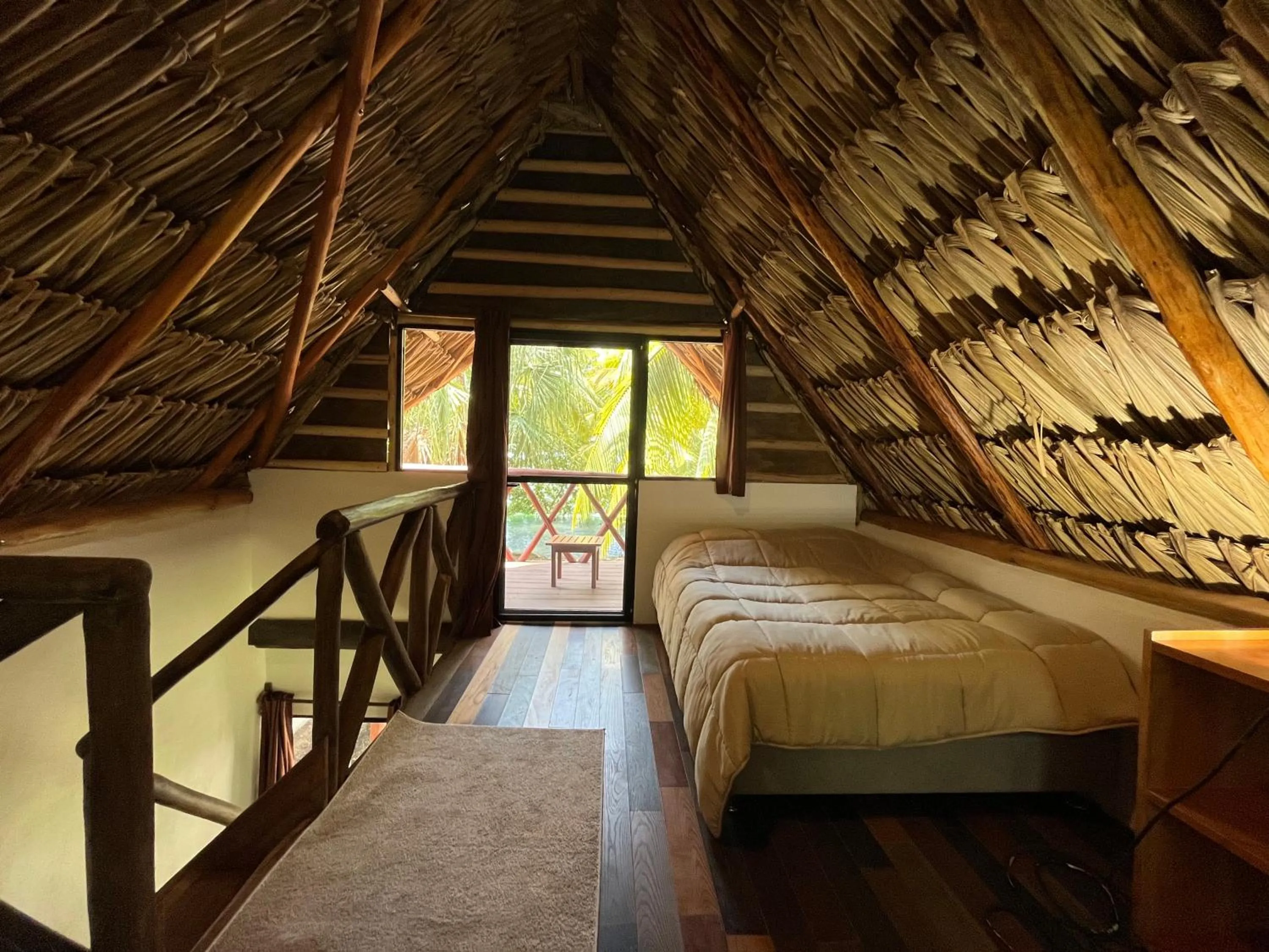 Bedroom, Bed in Xanthus Hotel