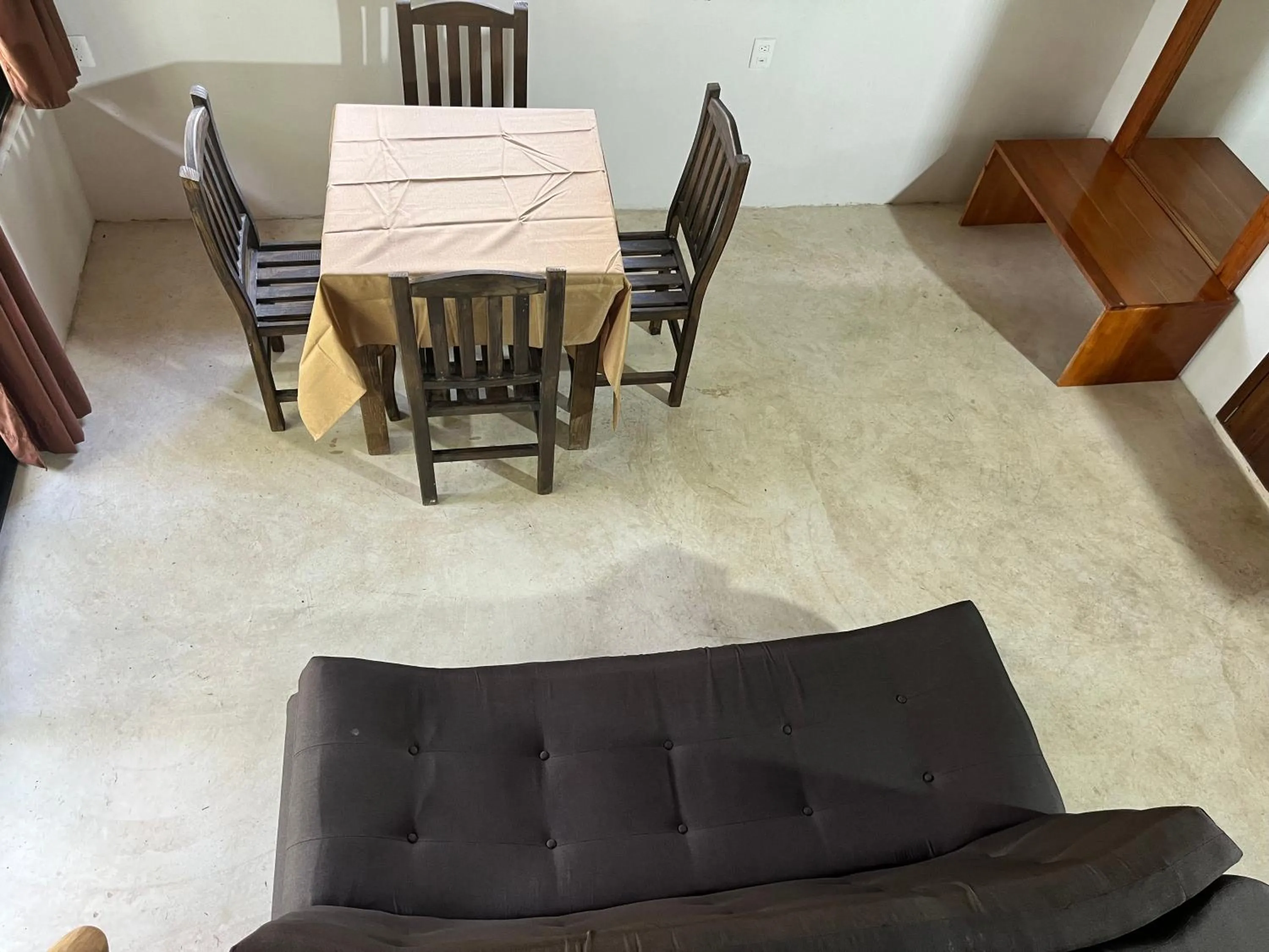 Living room in Xanthus Hotel