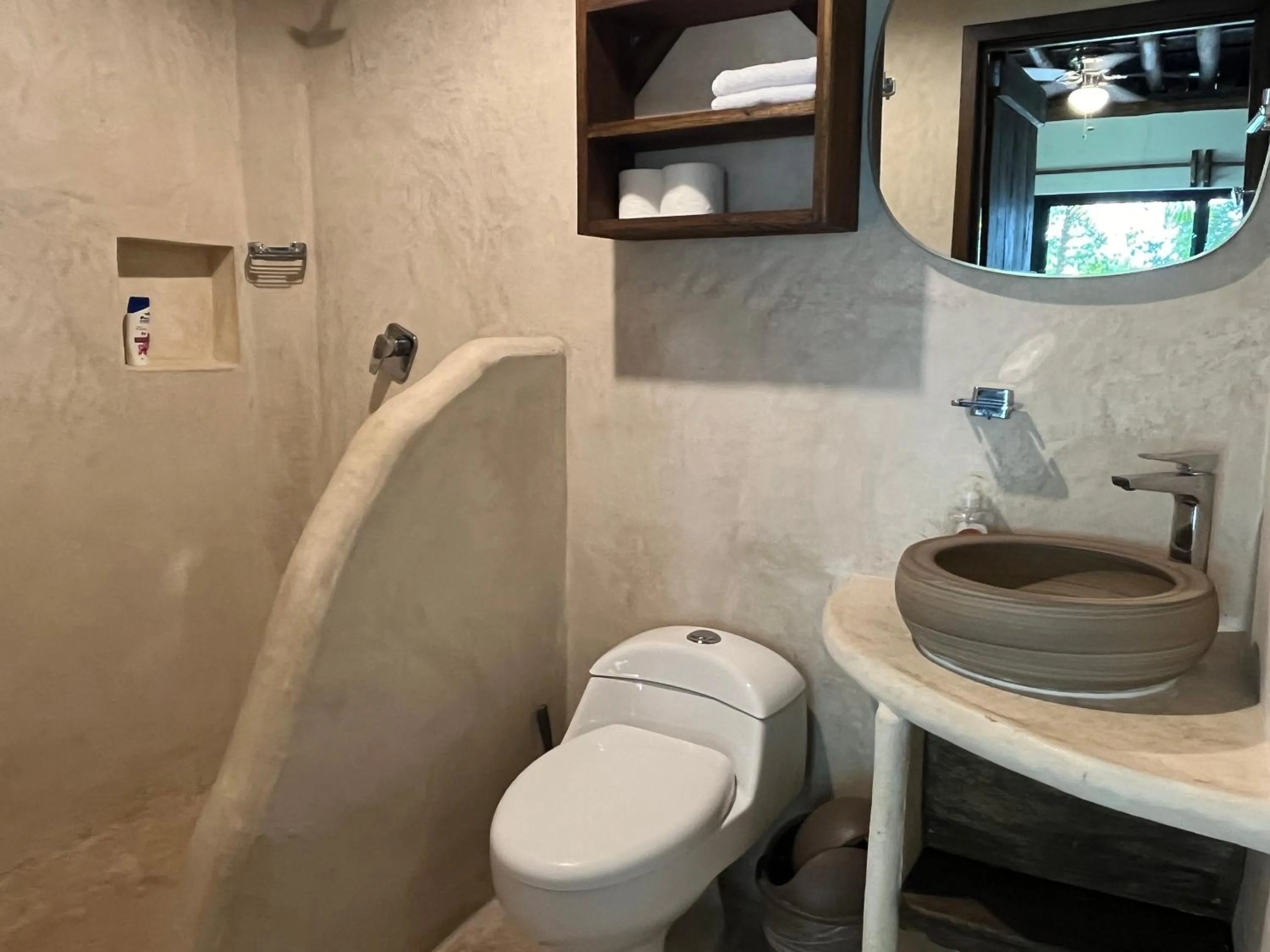 Bathroom in Xanthus Hotel