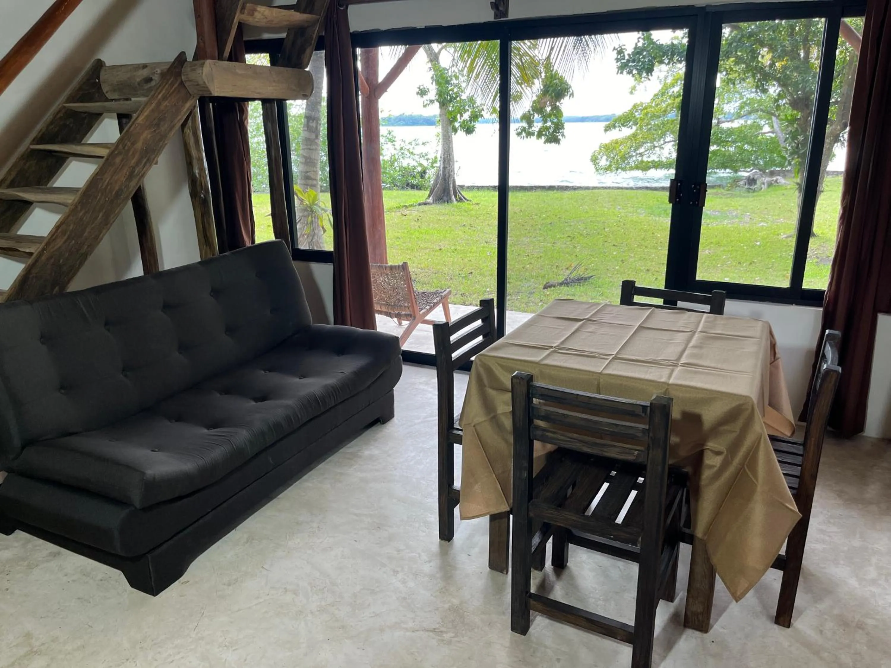 Dining area in Xanthus Hotel