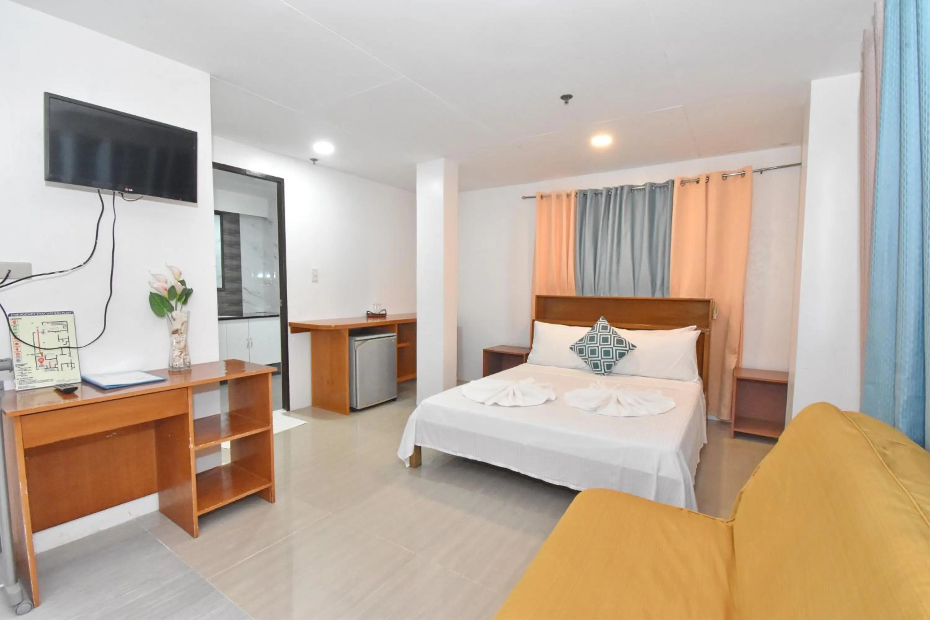 Blue Lotus Hotel