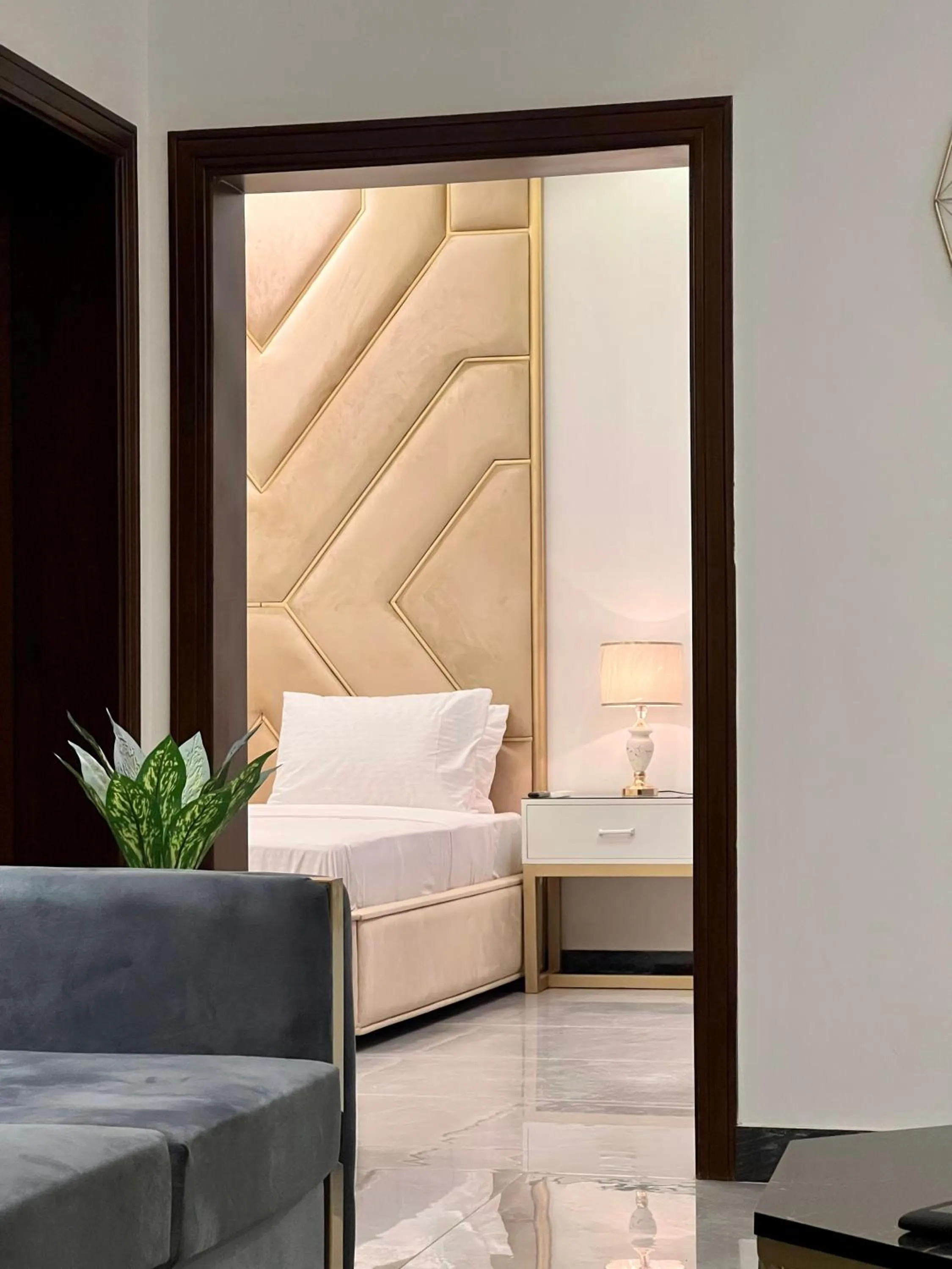 Bedroom, Bed in The Gateway islamabad