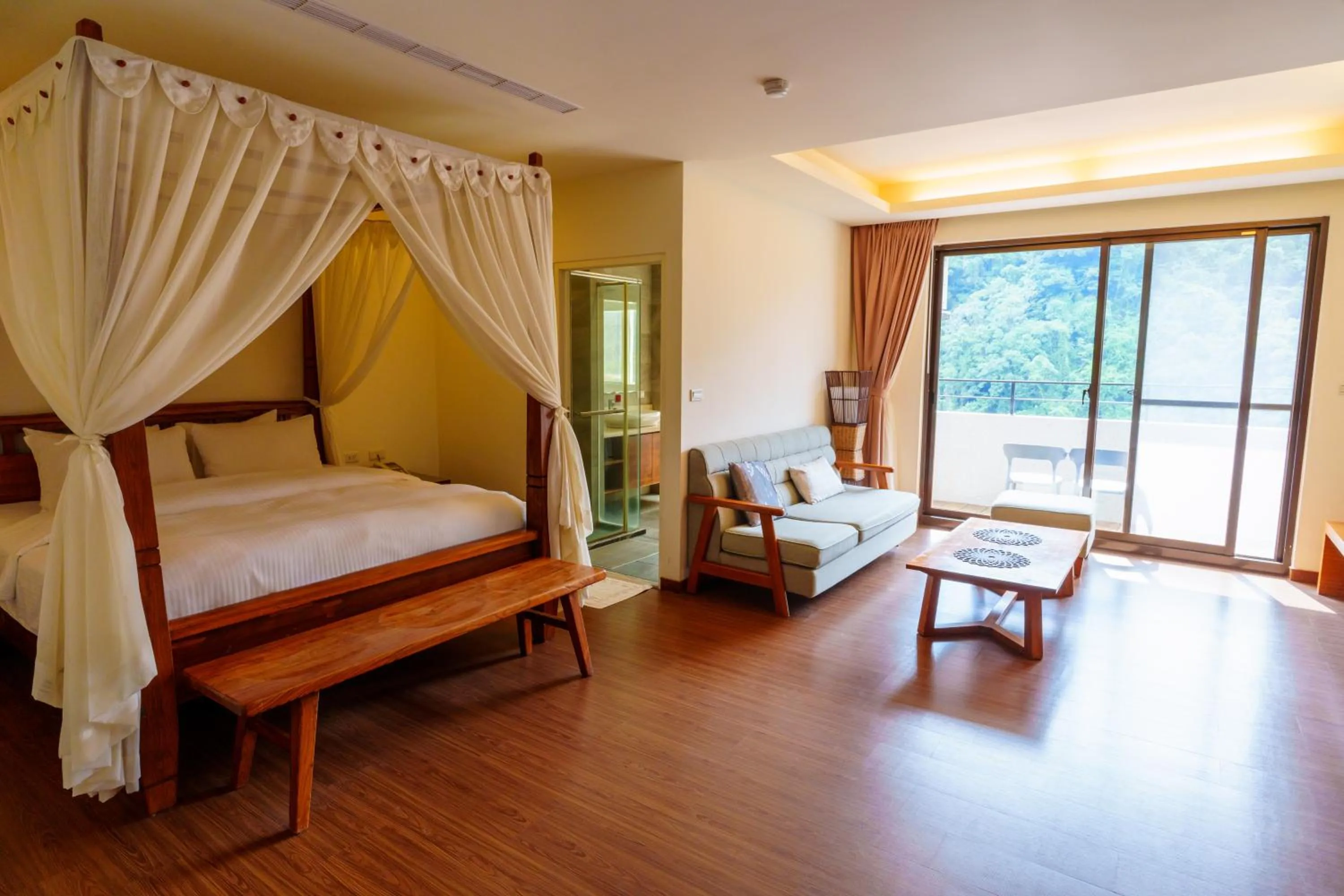 Photo of the whole room, Bed in Spring Spa Hotel