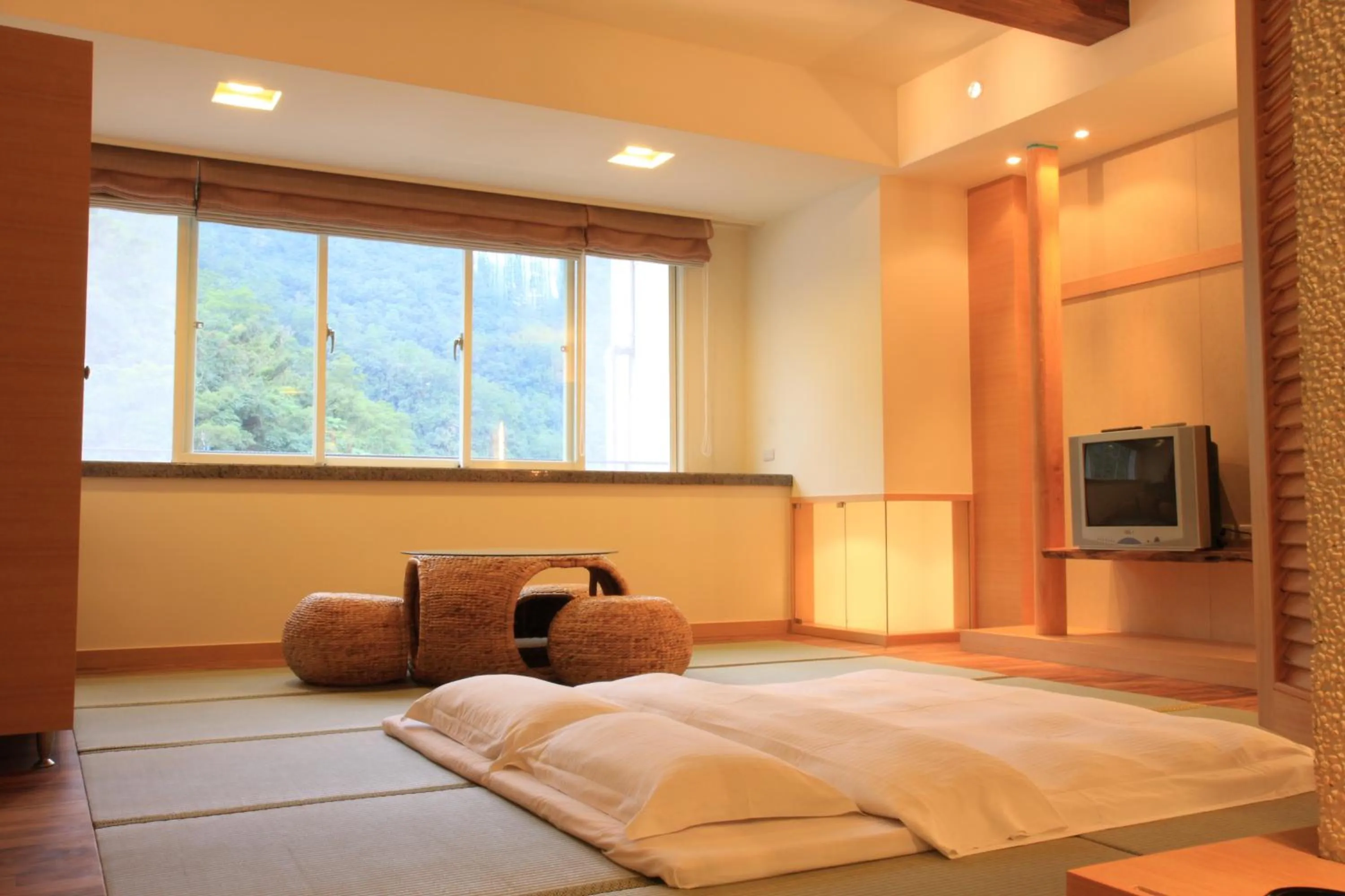 Bed in Spring Spa Hotel